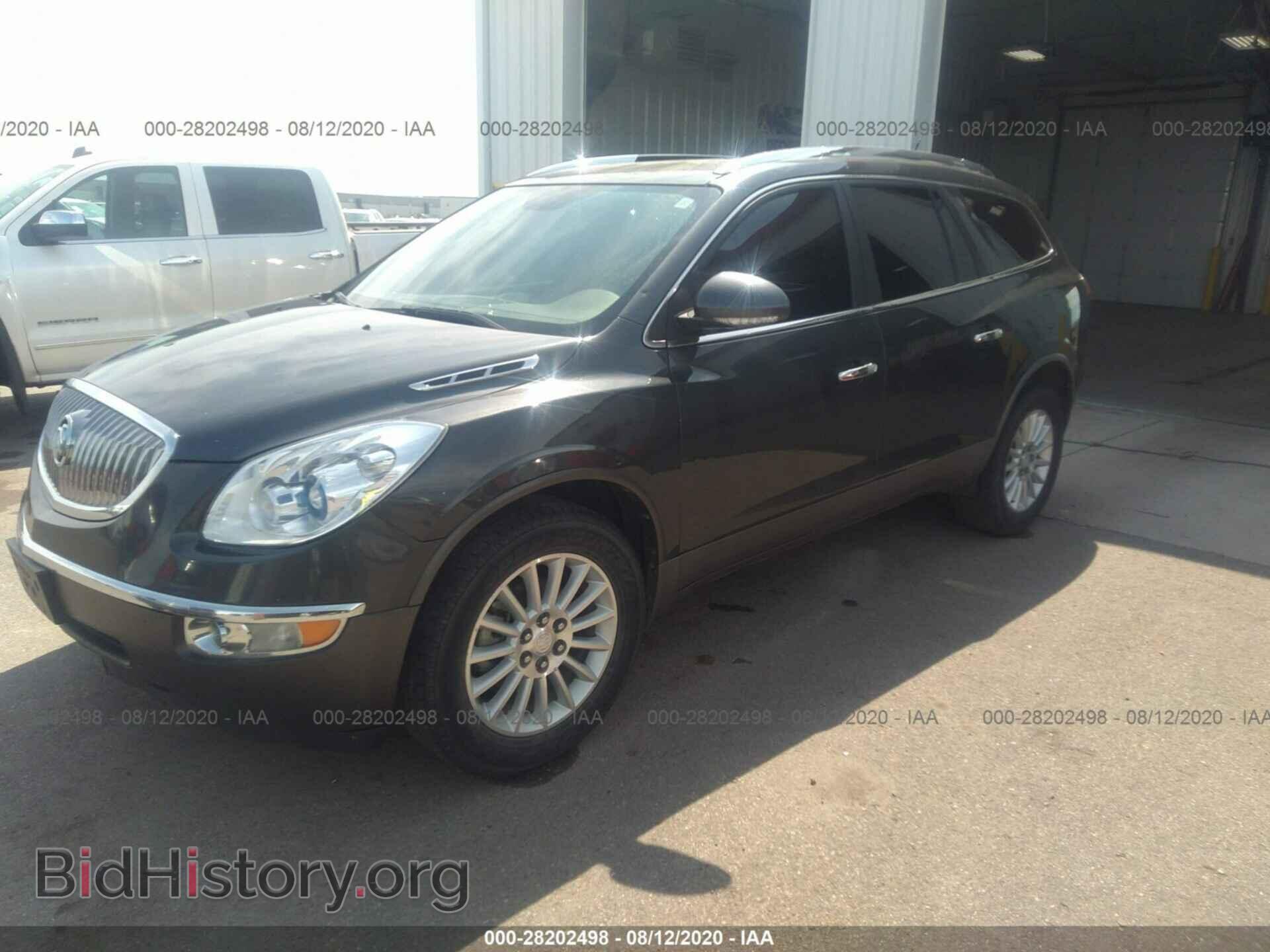 2011 BUICK ENCLAVE - VIN: 5GAKVBED7BJ106574 - Фото 2