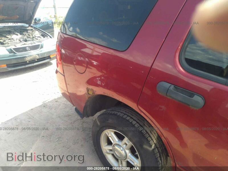 2005 Ford EXPLORER (VIN 1FMDU73KX5UA31988) — photo 6 of 11