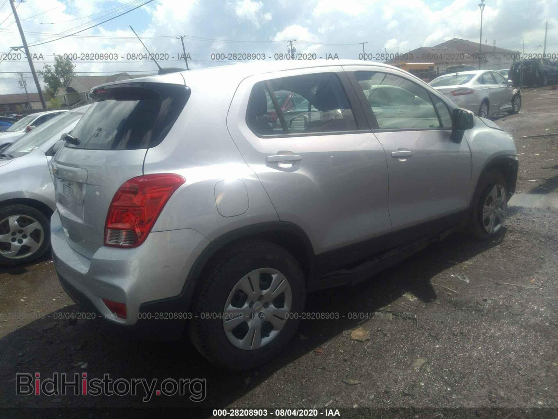 2017 CHEVROLET TRAX - VIN: 3GNCJKSB3HL283729 - Фото 4