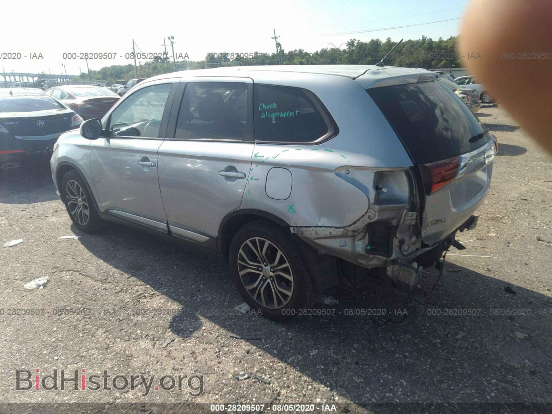 2016 MITSUBISHI OUTLANDER - VIN: JA4AD3A38GZ014375 - Фото 3