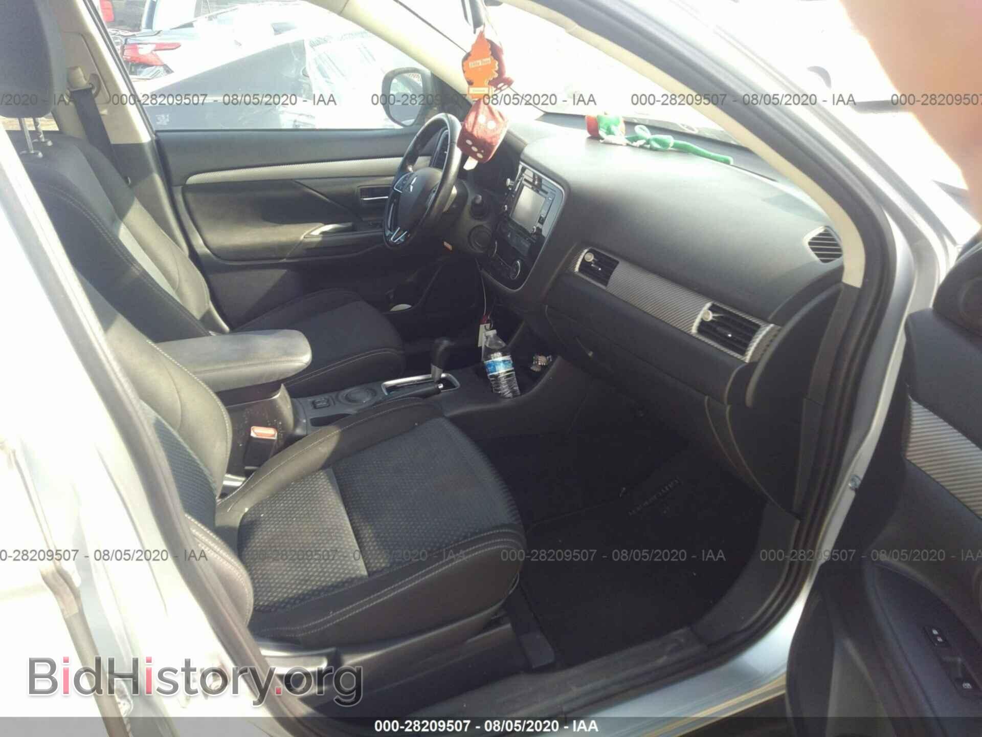 2016 MITSUBISHI OUTLANDER - VIN: JA4AD3A38GZ014375 - Фото 5