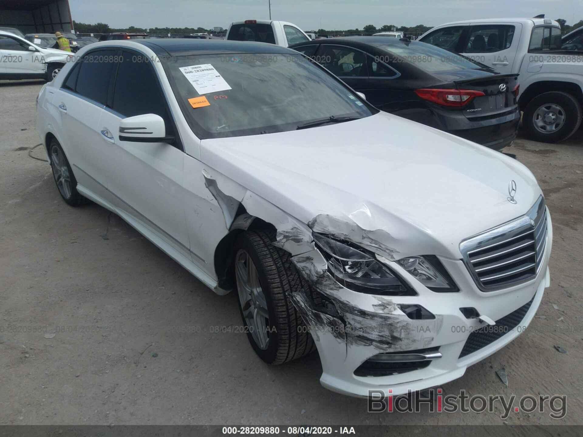 Photo WDDHF8JB5DA687353 - MERCEDES-BENZ E-CLASS 2013