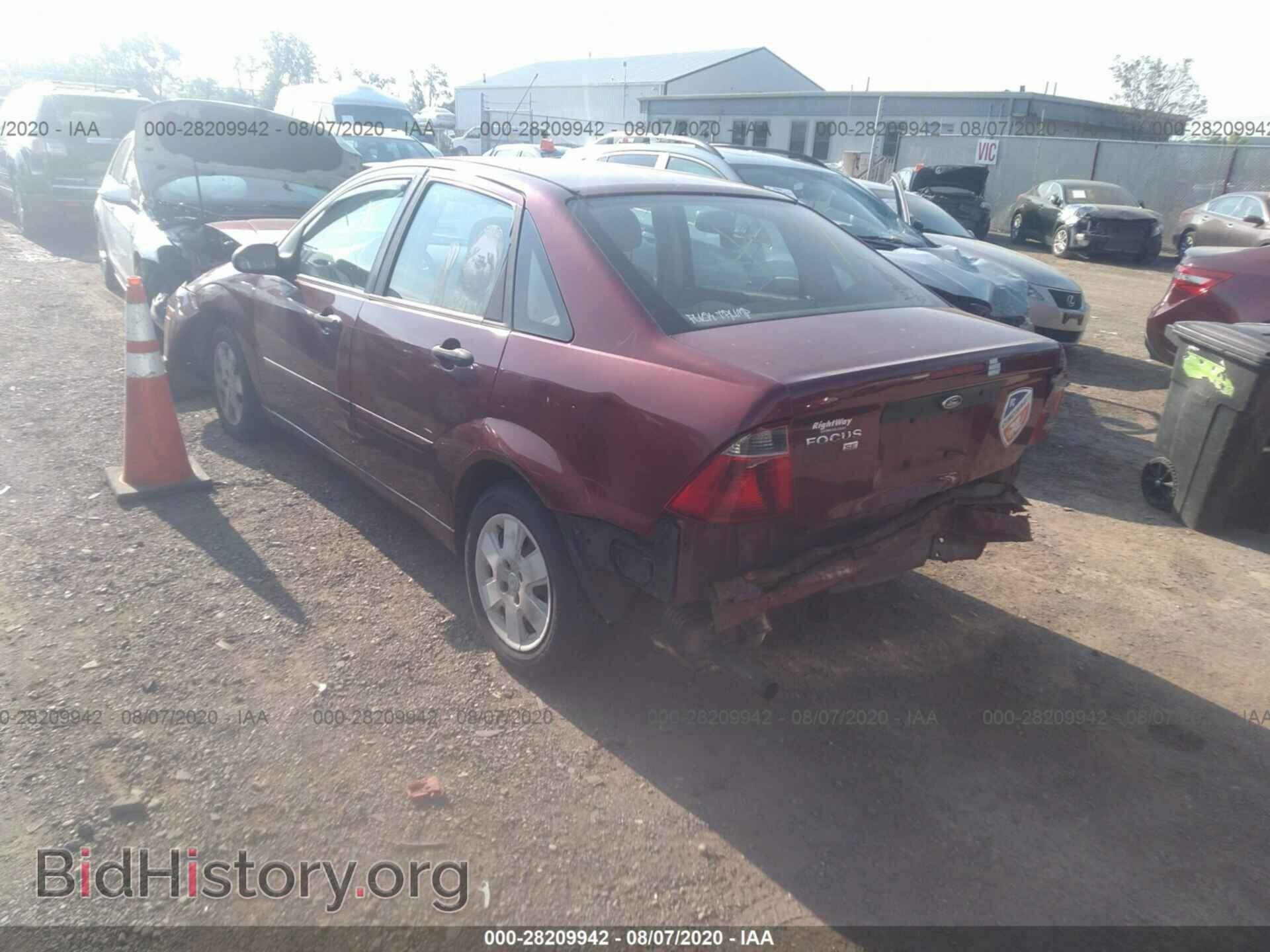 2007 FORD FOCUS - VIN: 1FAFP34N87W307622 - Фото 3