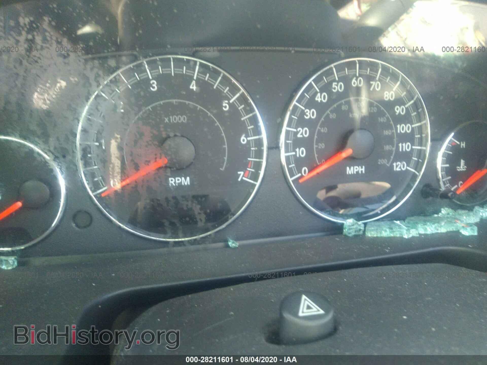 2004 CHRYSLER SEBRING - VIN: 1C3EL55R34N198913 - Фото 7