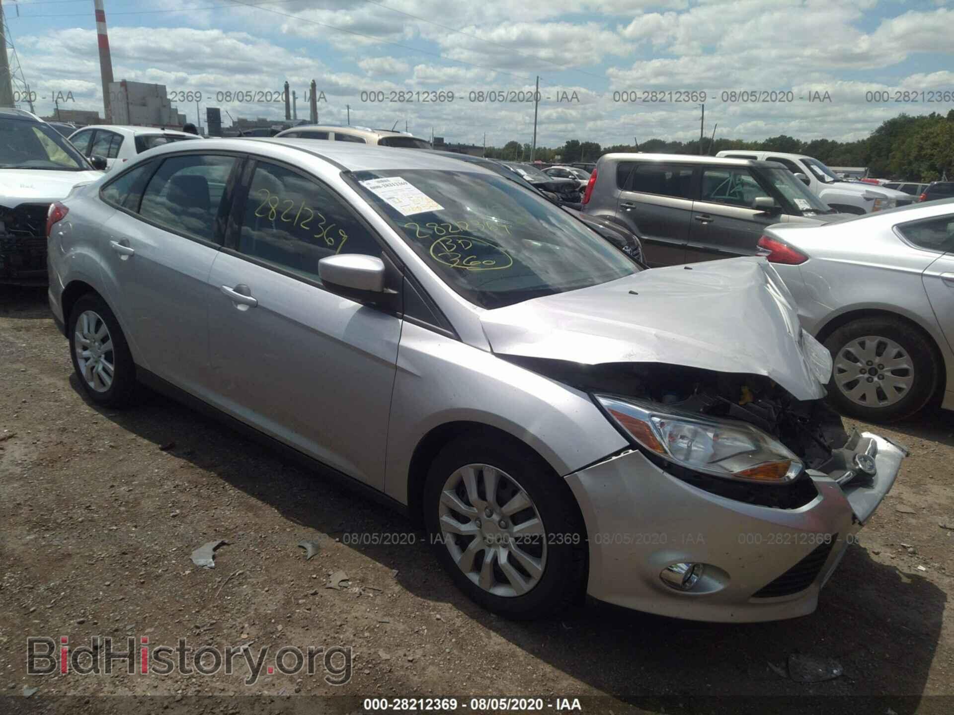 Photo 1FAHP3F26CL242583 - FORD FOCUS 2012