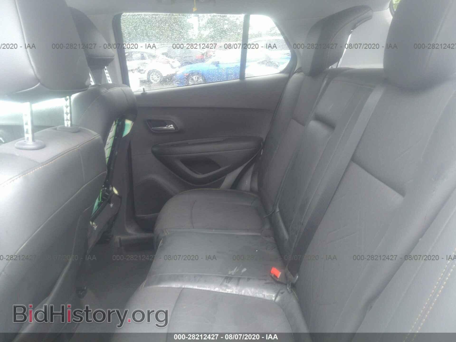 2019 CHEVROLET TRAX - VIN: 3GNCJPSB0KL211486 - Фото 8