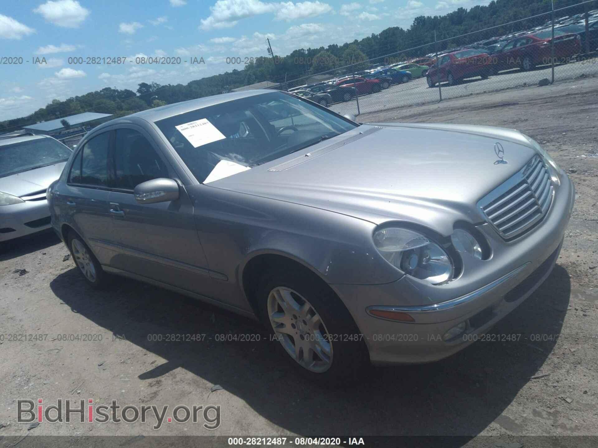 Фотография WDBUF82J25X167915 - MERCEDES-BENZ E-CLASS 2005