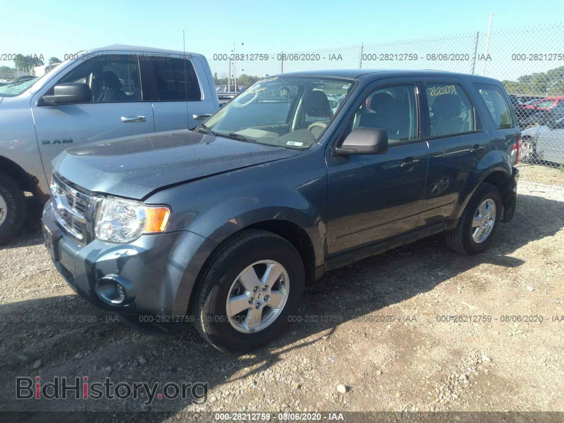 2011 FORD ESCAPE - VIN: 1FMCU0C78BKC22279 - Фото 2