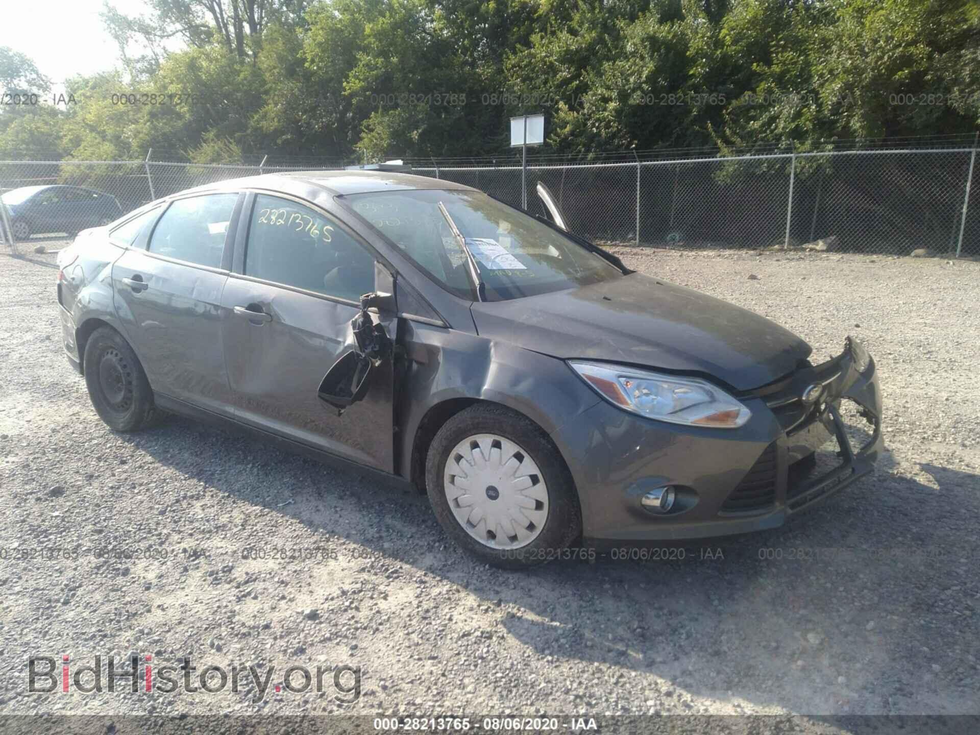 Photo 1FAHP3F28CL220911 - FORD FOCUS 2012