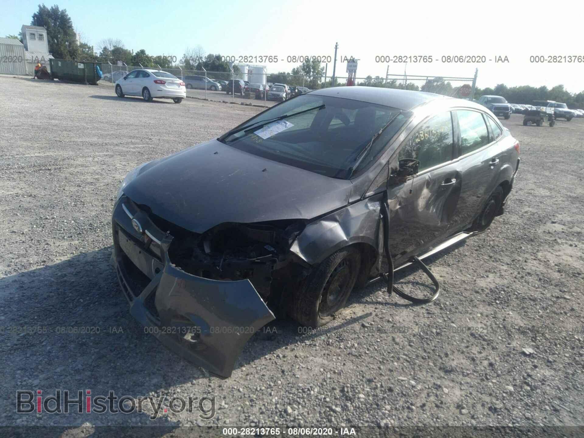 2012 FORD FOCUS - VIN: 1FAHP3F28CL220911 - Photo 2