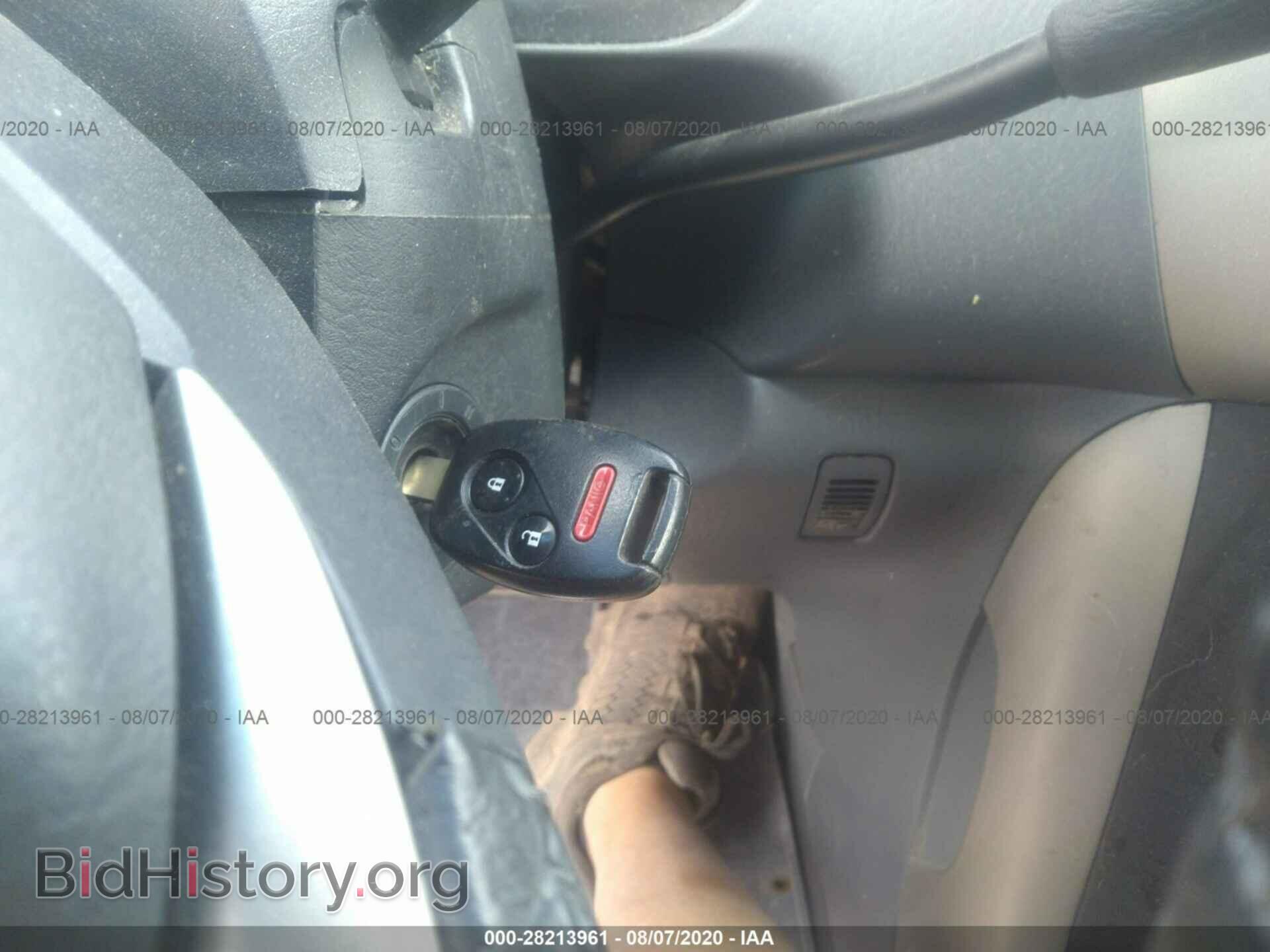 2006 HONDA PILOT - VIN: 2HKYF186X6H510769 - Фото 11