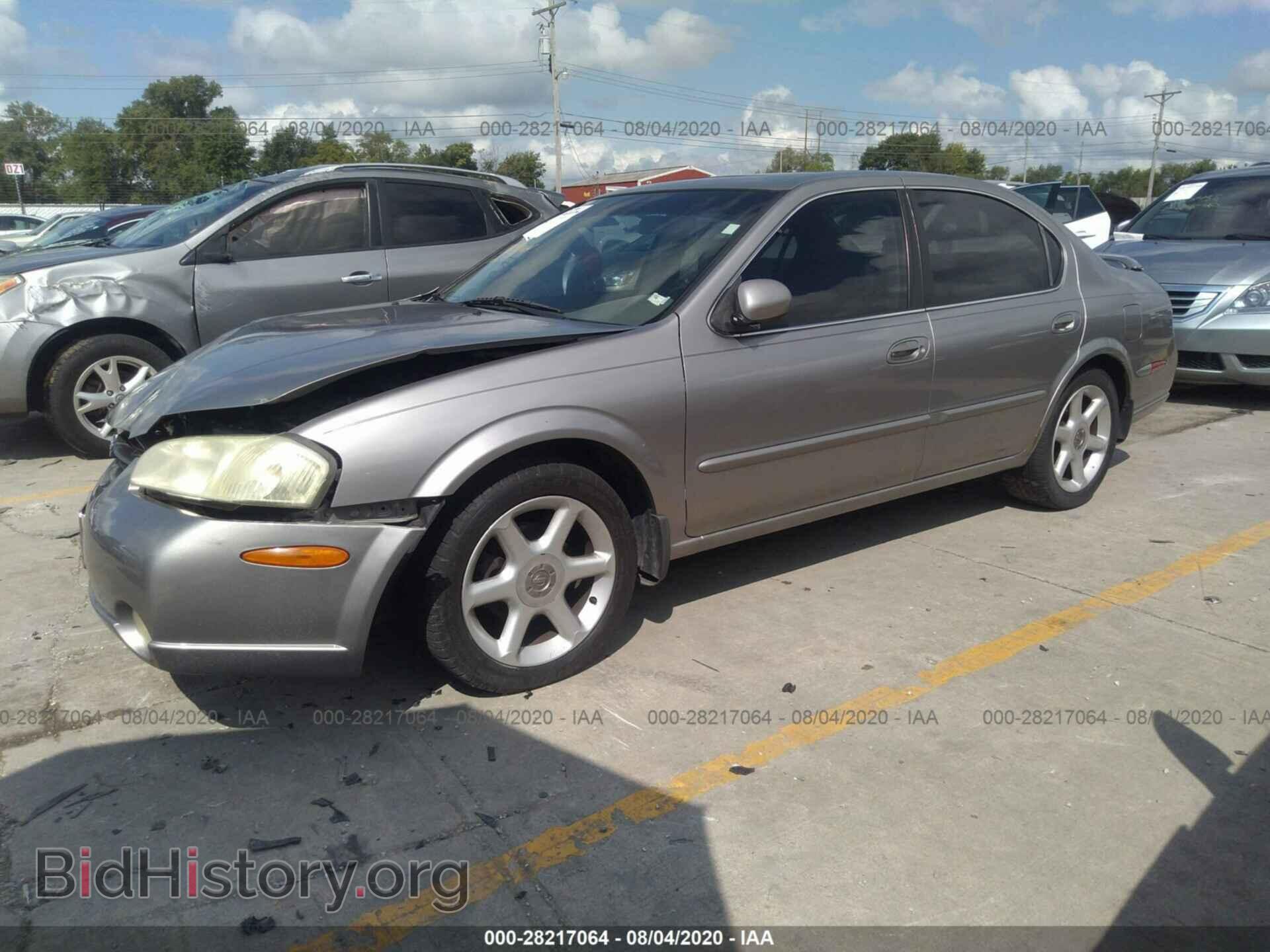 2000 NISSAN MAXIMA - VIN: JN1CA31D2YT560015 - Фото 2