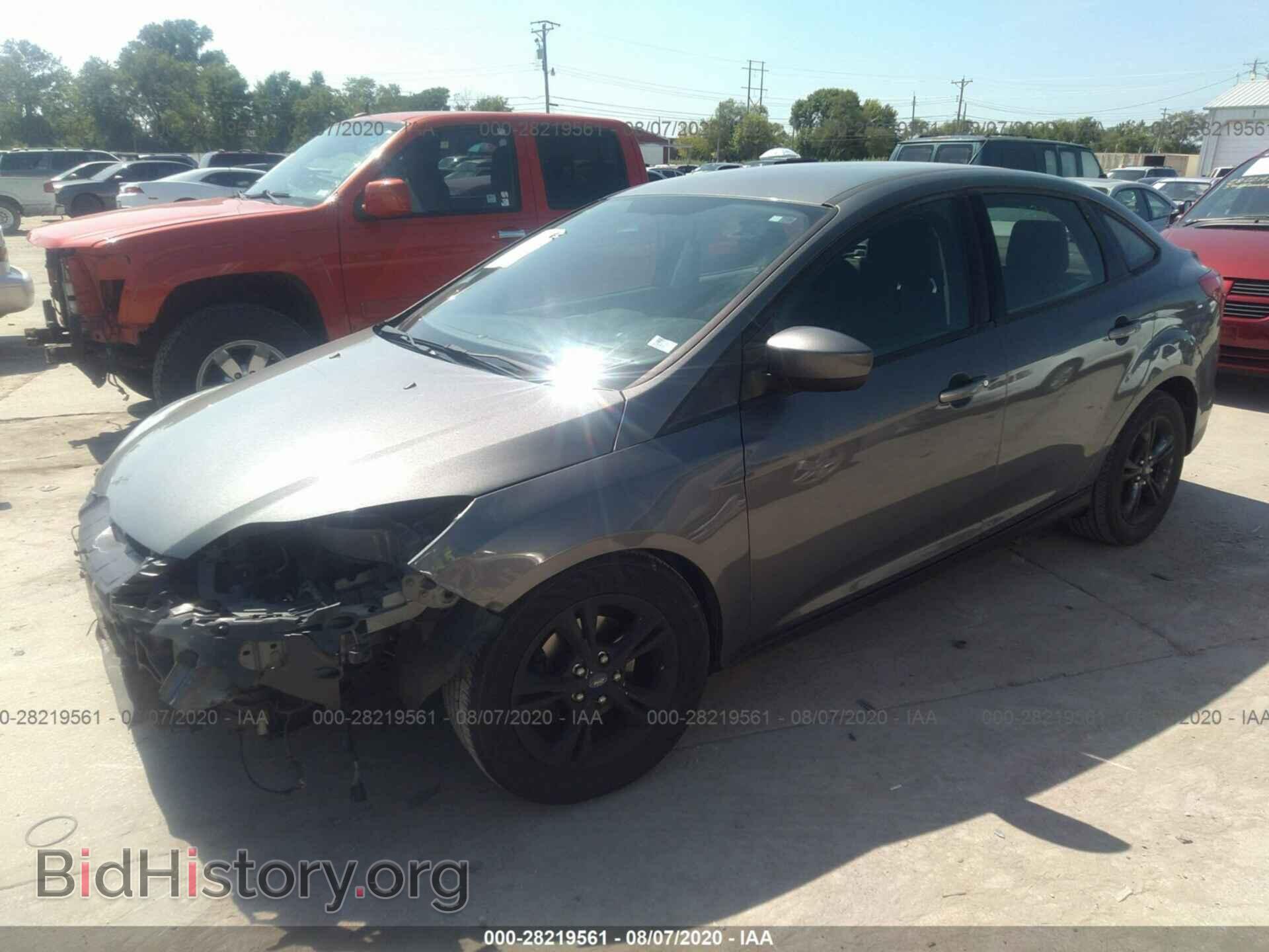 2012 FORD FOCUS - VIN: 1FAHP3F28CL323813 - Photo 2