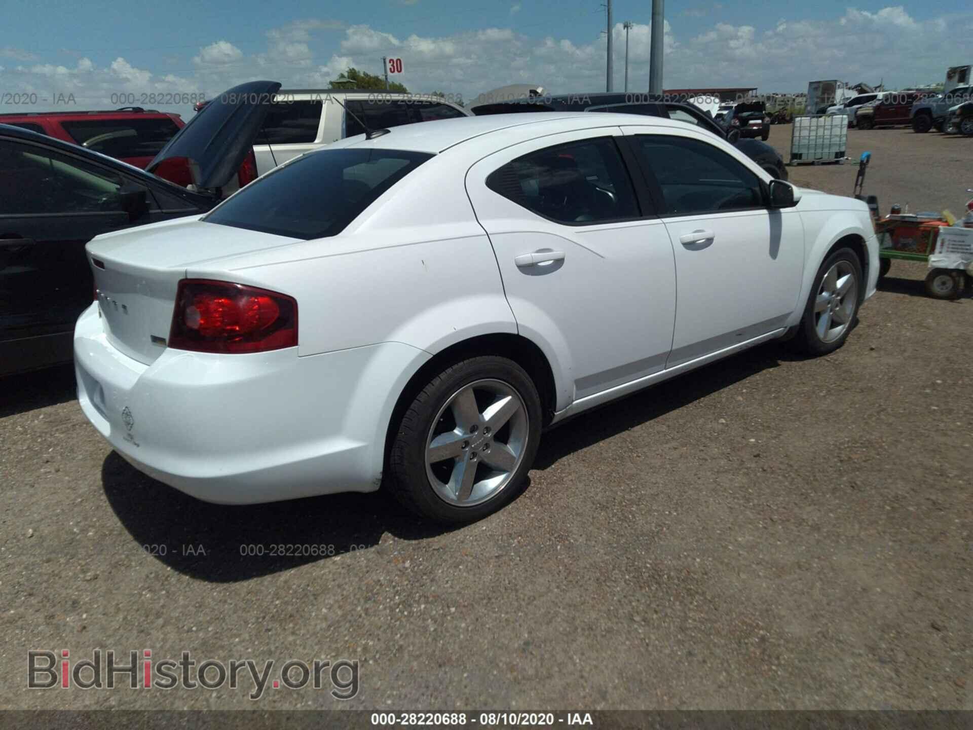 2011 DODGE AVENGER - VIN: 1B3BD2FG9BN599663 - Фото 4