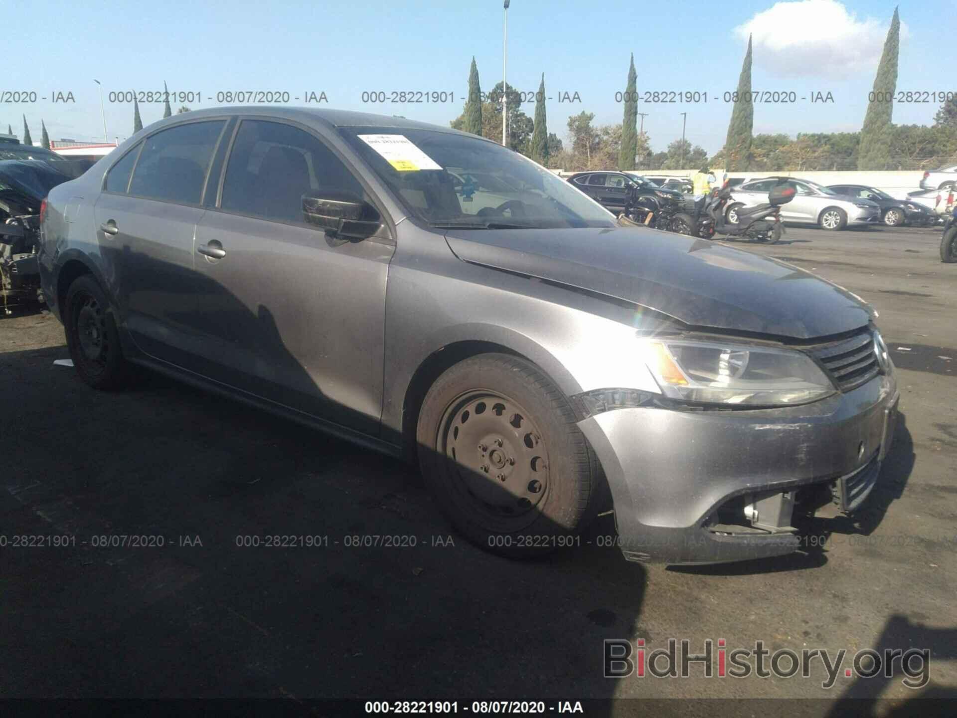 Photo 3VW2K7AJ2EM235942 - VOLKSWAGEN JETTA SEDAN 2014