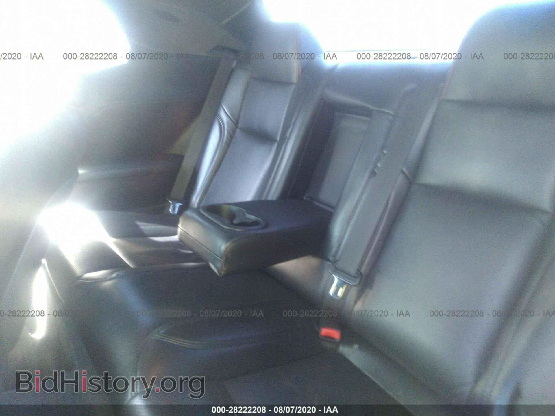 2015 DODGE CHALLENGER - VIN: 2C3CDZAT2FH911728 - Photo 8
