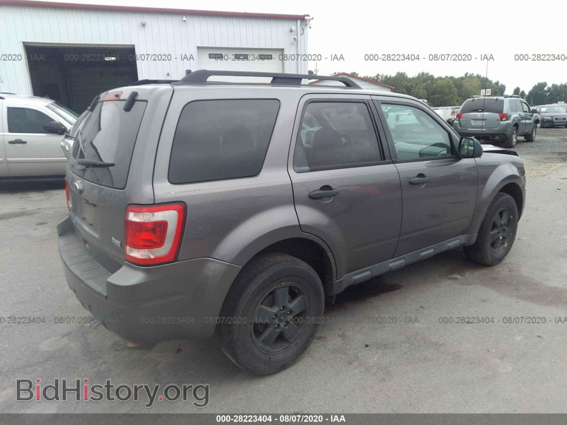 2011 FORD ESCAPE - VIN: 1FMCU0DG5BKC70272 - Фото 4