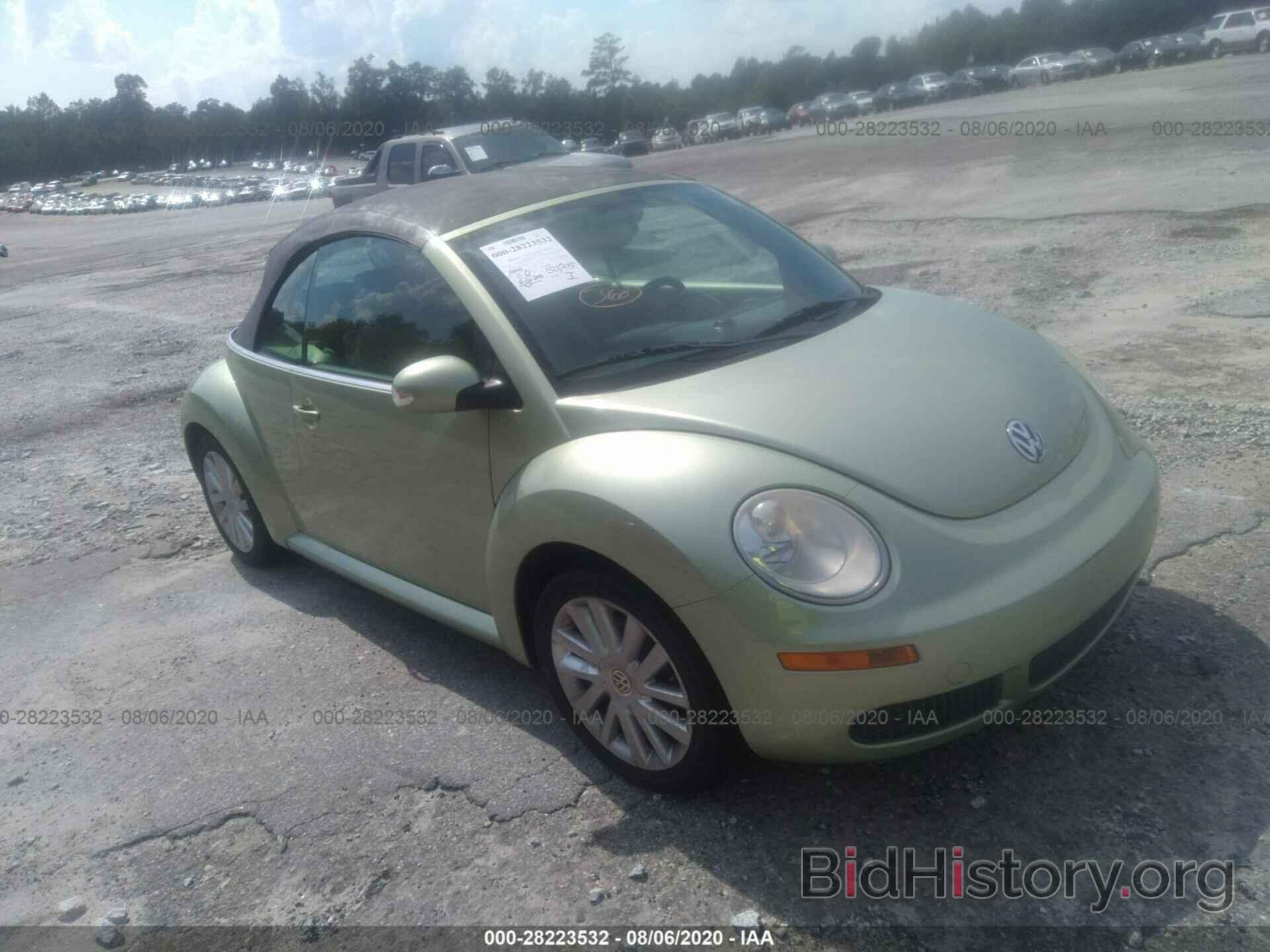 Photo 3VWRF31YX8M410211 - VOLKSWAGEN NEW BEETLE CONVERTIBLE 2008