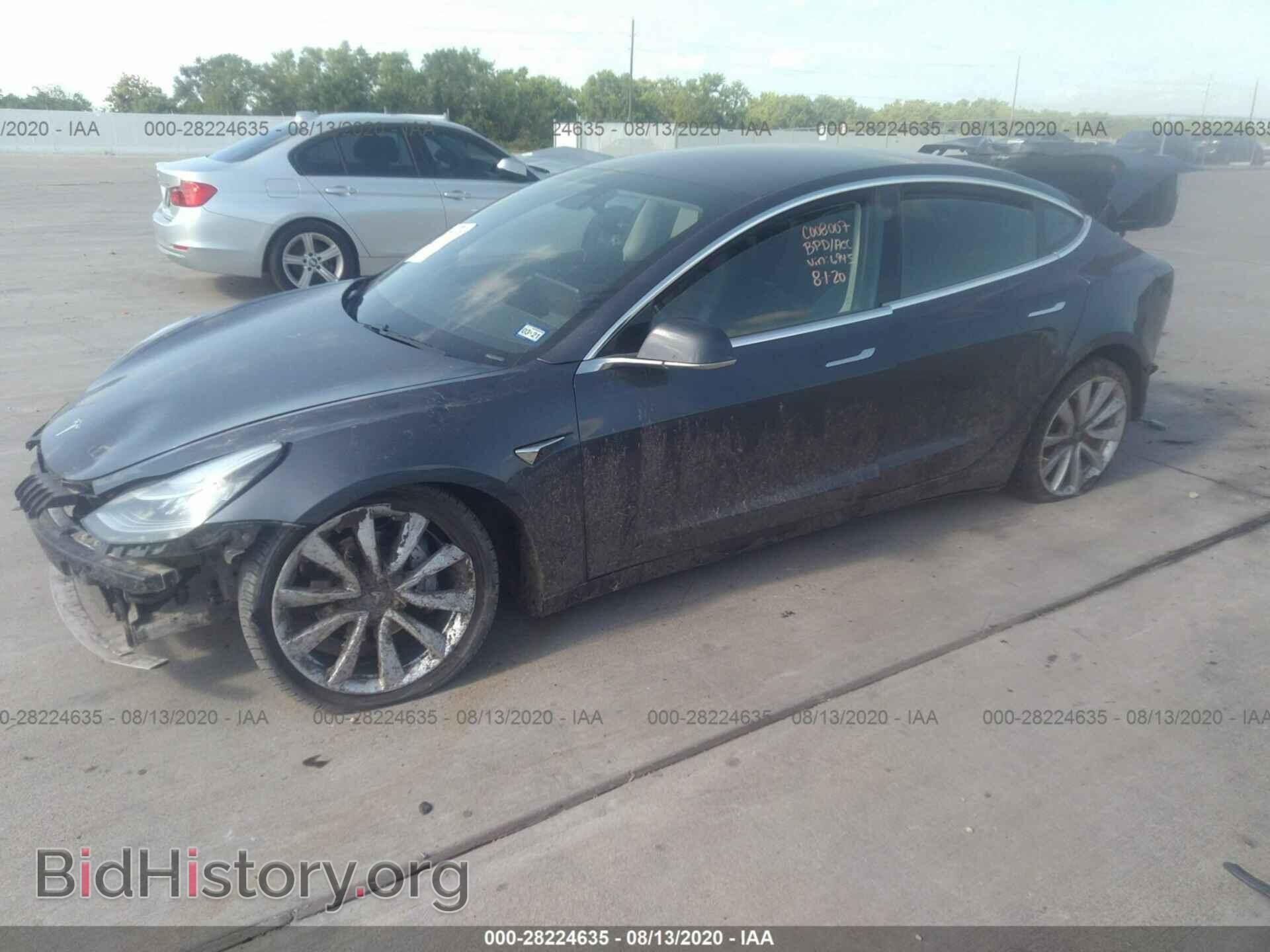 2018 TESLA MODEL 3 - VIN: 5YJ3E1EB7JF186945 - Фото 2