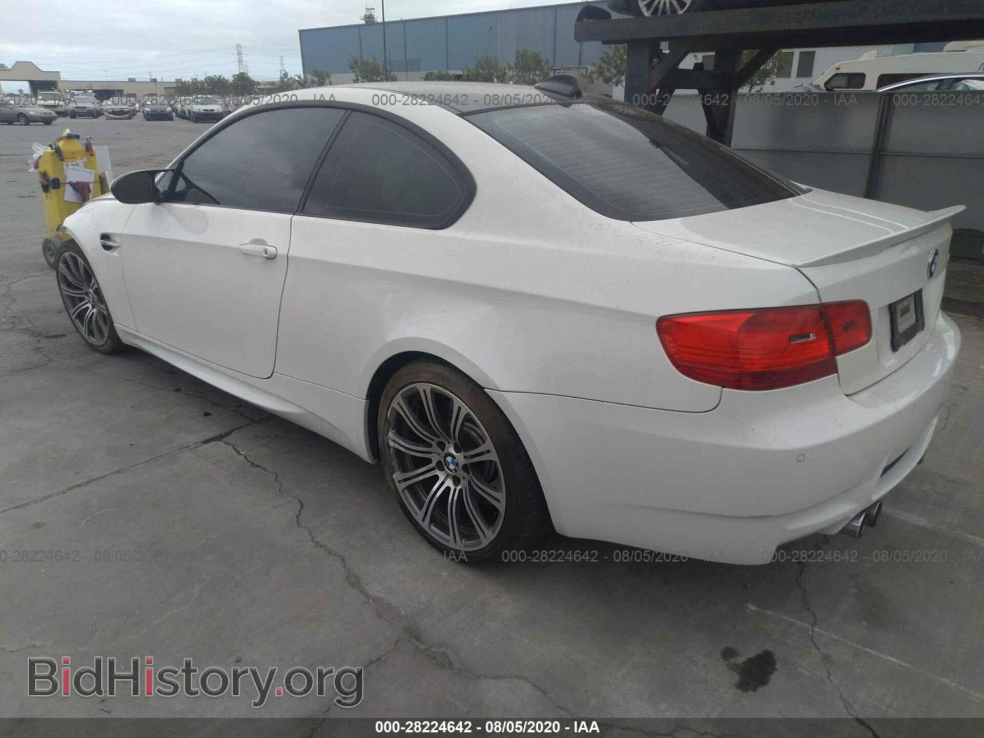 2010 BMW M3 - VIN: WBSWD9C55AP363079 - Фото 3