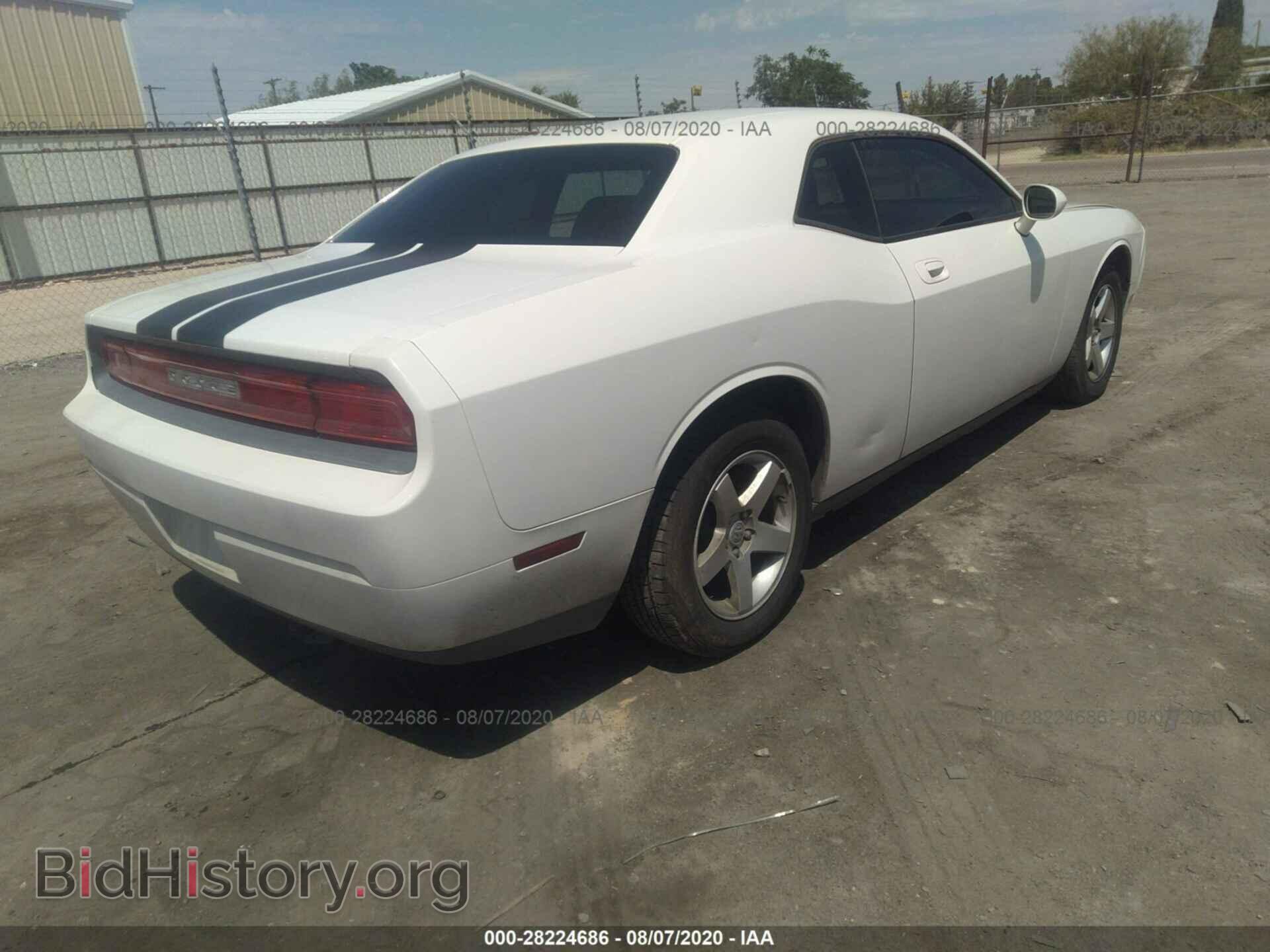 2010 DODGE CHALLENGER - VIN: 2B3CJ4DV2AH203767 - Photo 4