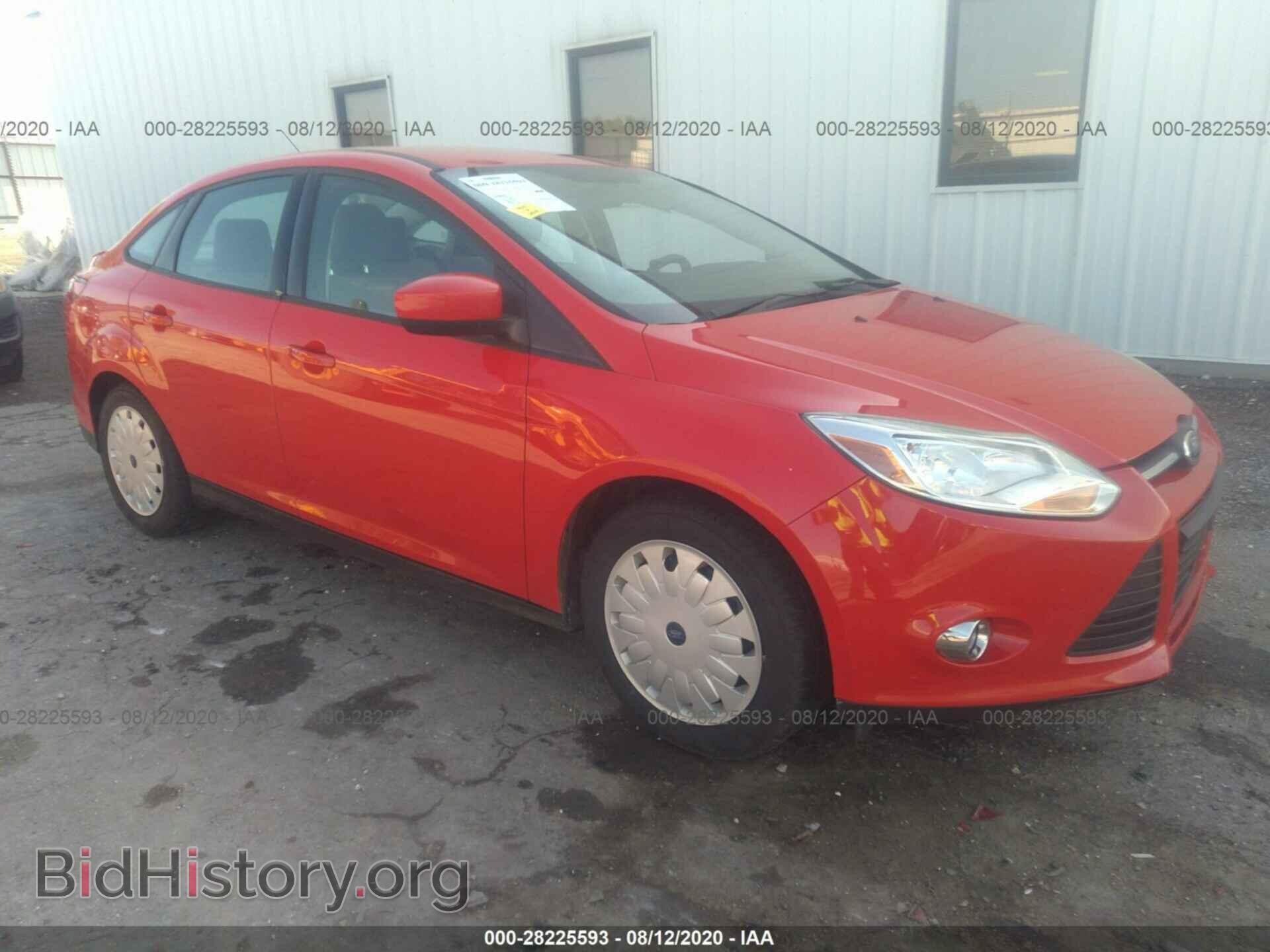 Photo 1FAHP3F26CL451144 - FORD FOCUS 2012