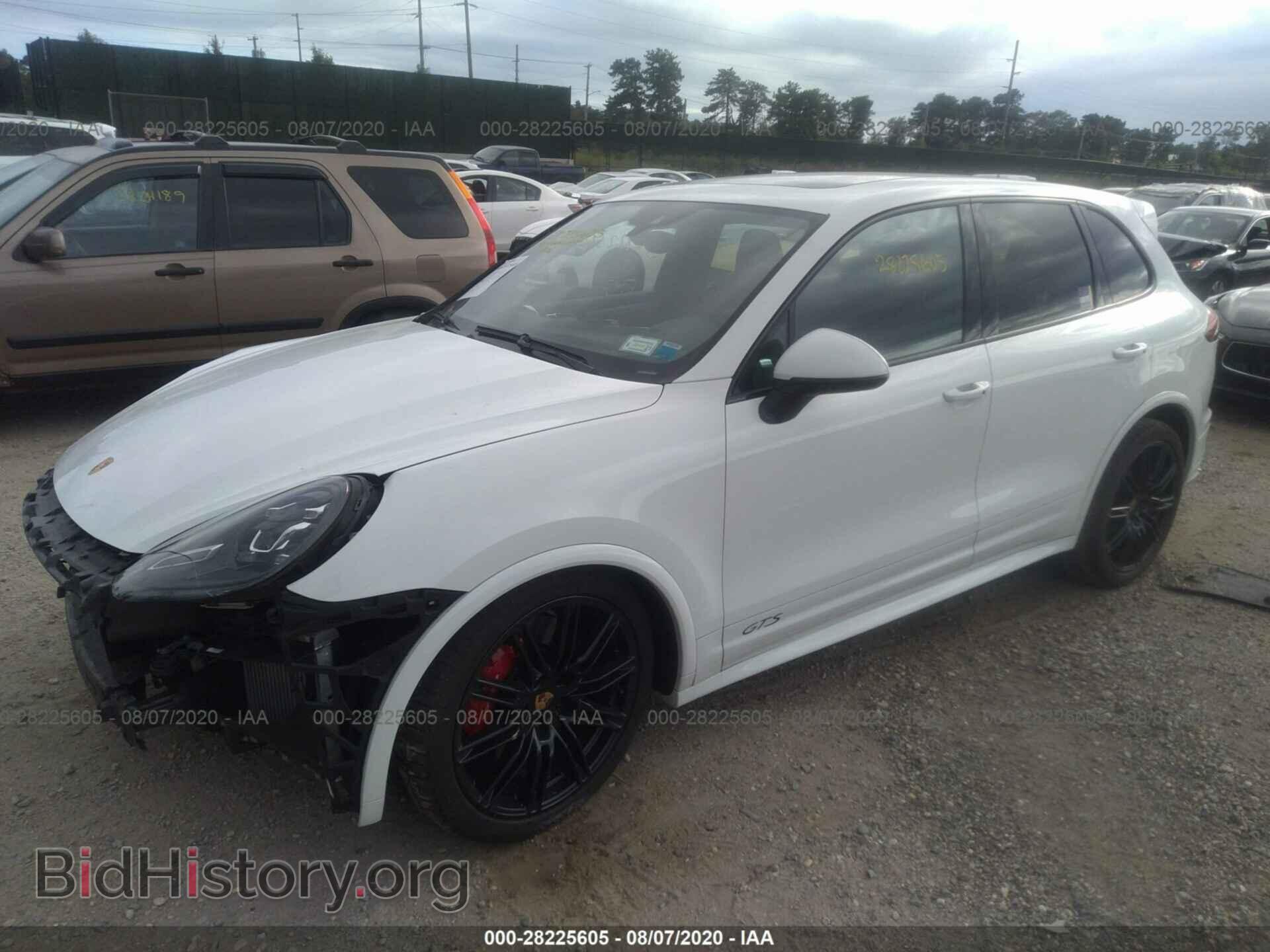 2016 PORSCHE CAYENNE - VIN: WP1AD2A29GLA71600 - Фото 2