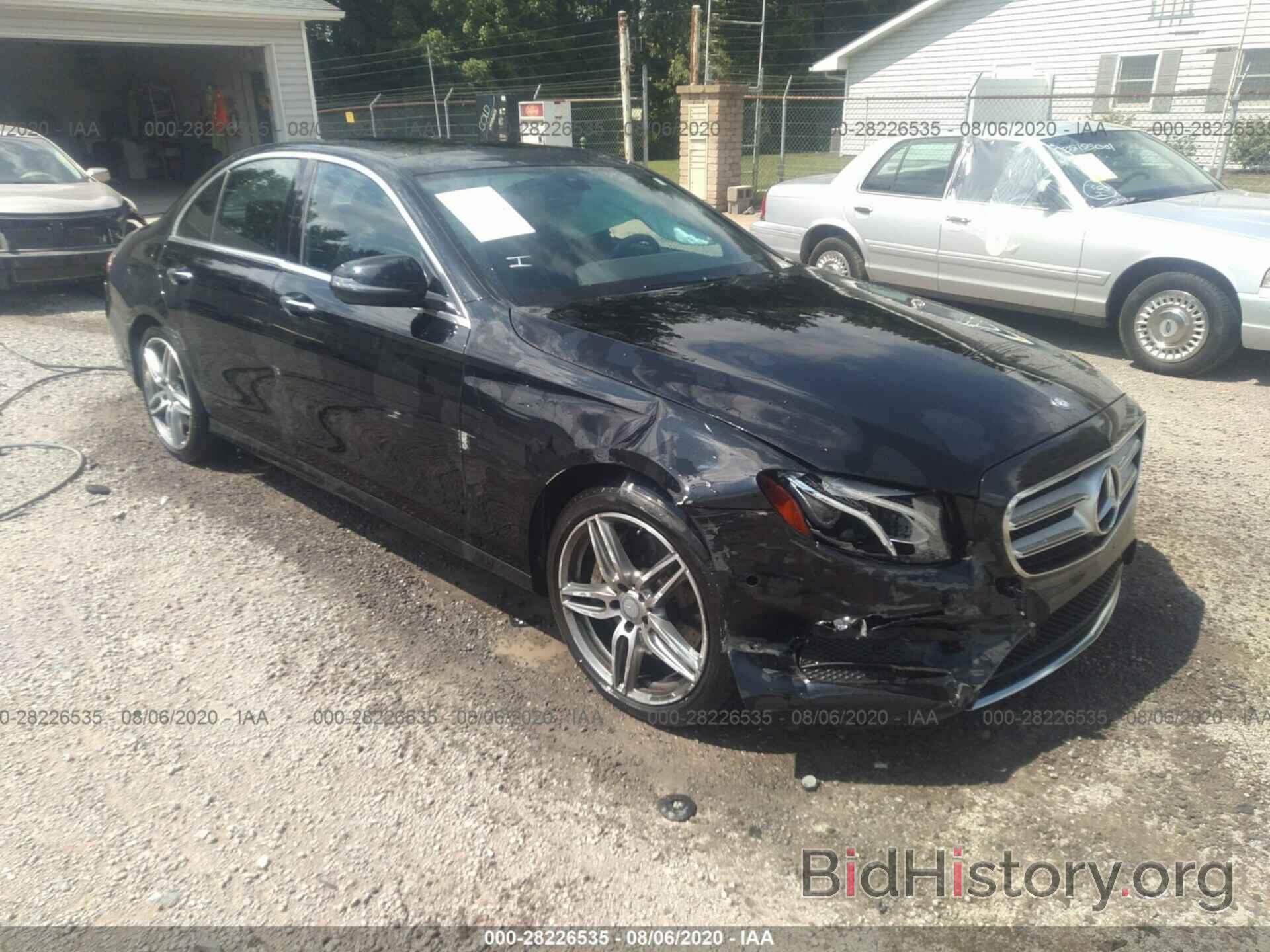 Photo WDDZF4KB5HA050870 - MERCEDES-BENZ E-CLASS 2017