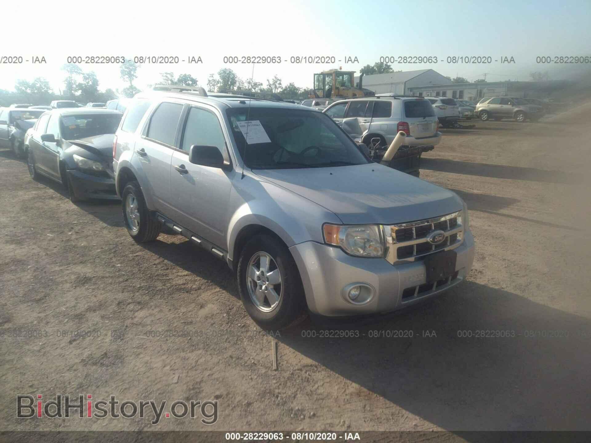 Фотография 1FMCU0DG2CKB01280 - FORD ESCAPE 2012