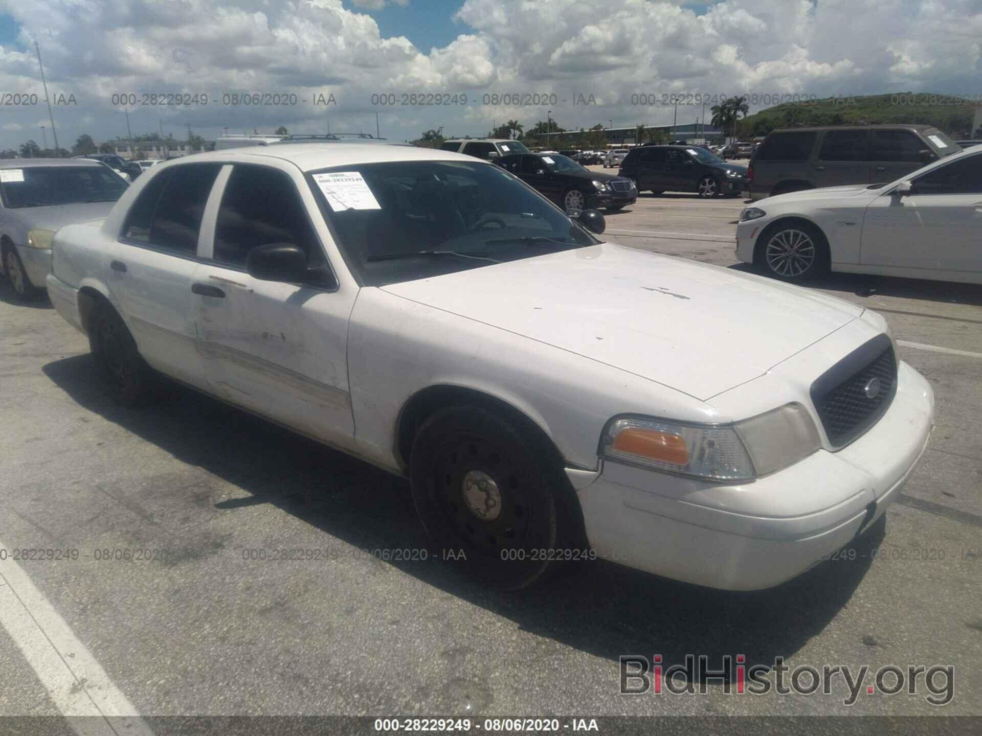 Photo 2FAHP71V79X139998 - FORD POLICE INTERCEPTOR 2009