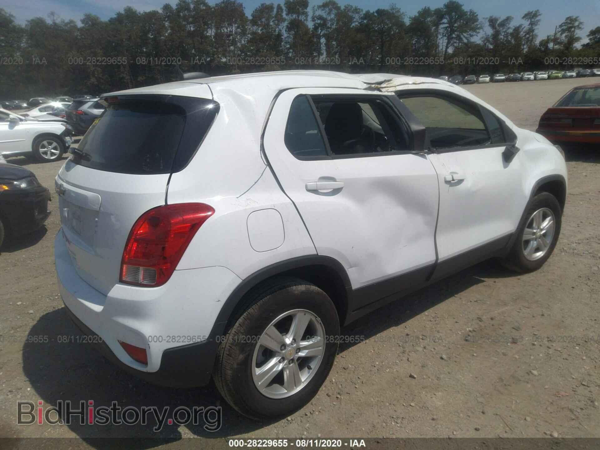 2019 CHEVROLET TRAX - VIN: 3GNCJNSB5KL161947 - Фото 4