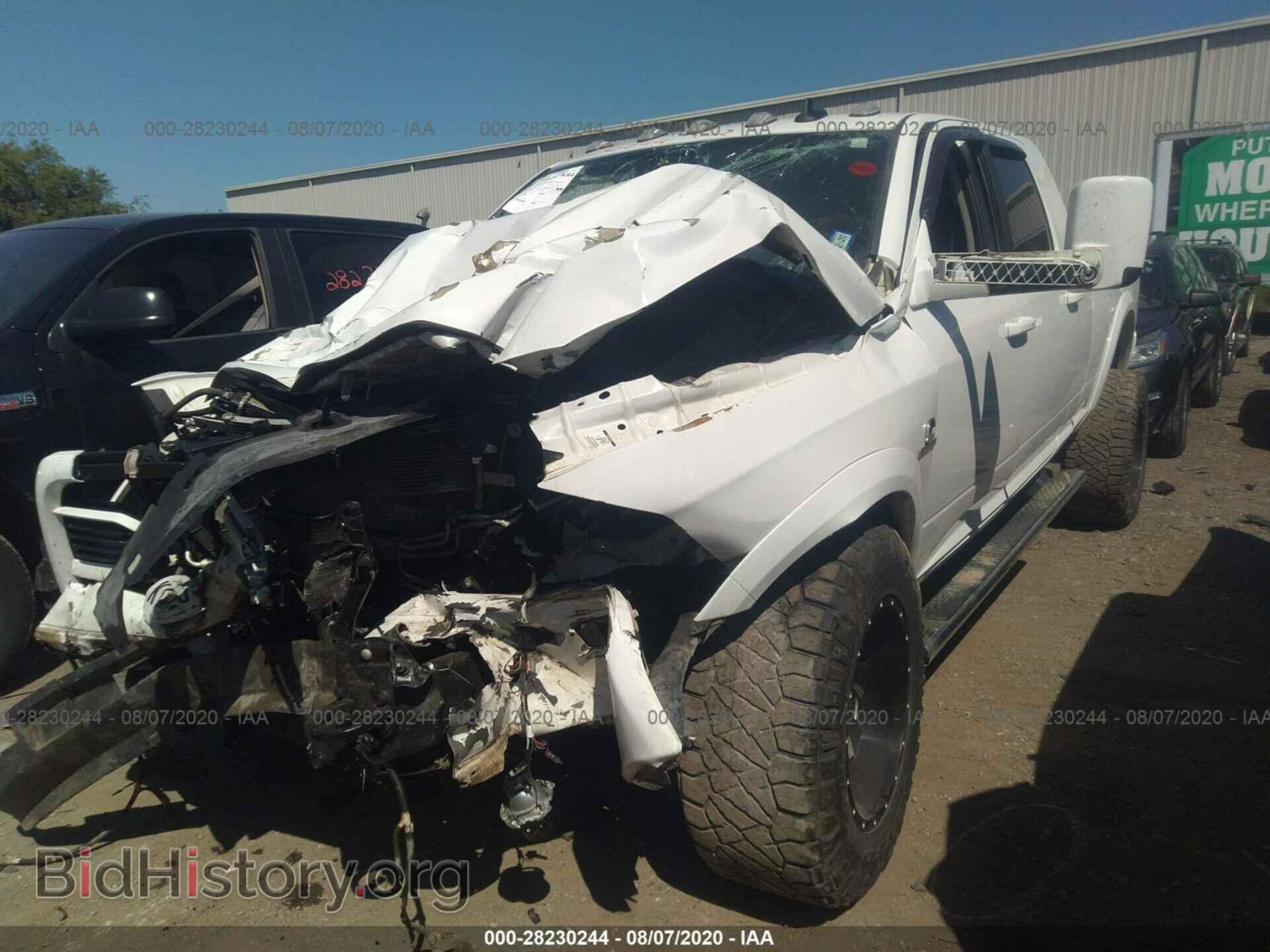 2018 RAM 2500 - VIN: 3C6UR5NL0JG187879 - Photo 2