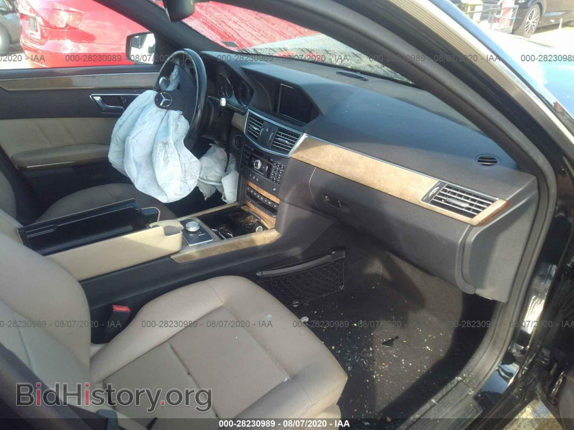2011 MERCEDES-BENZ E-CLASS - VIN: WDDHF8HB2BA445607 - Photo 5