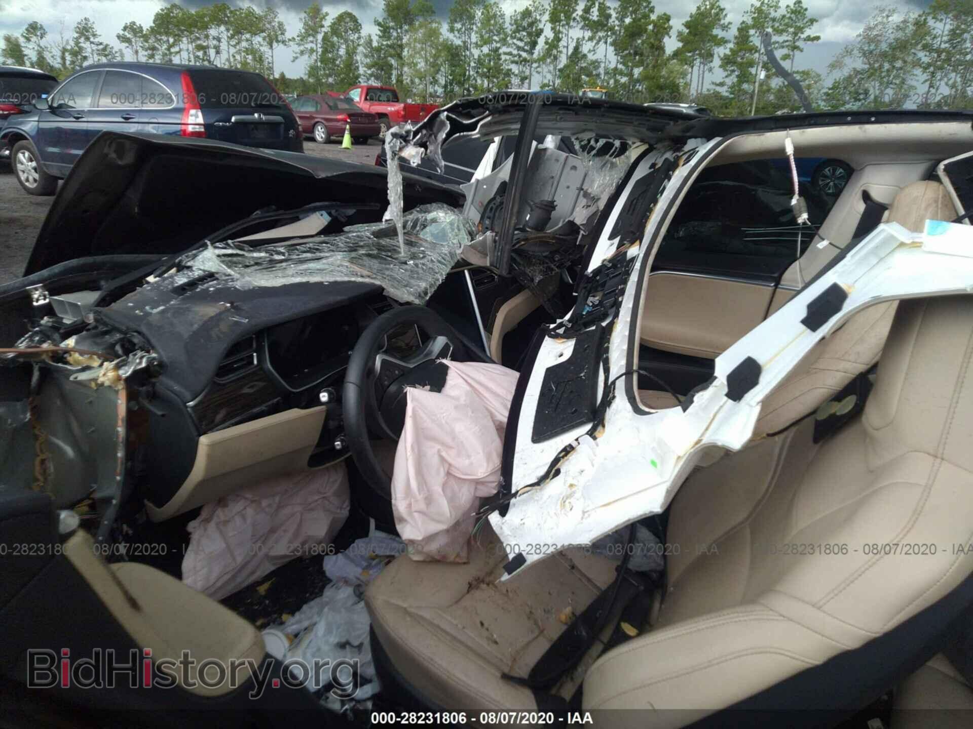 2015 TESLA MODEL S - VIN: 5YJSA1E28FF109483 - Фото 5