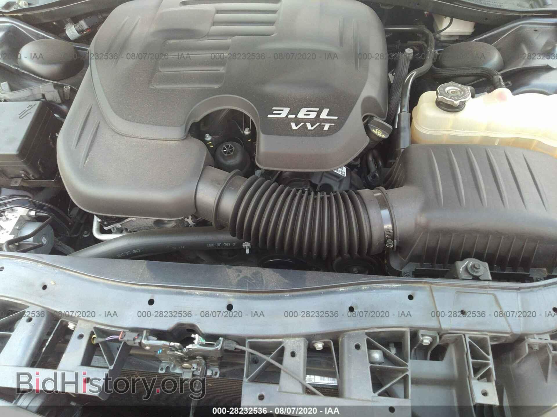 2019 CHRYSLER 300 - VIN: 2C3CCAEG3KH538100 - Фото 10