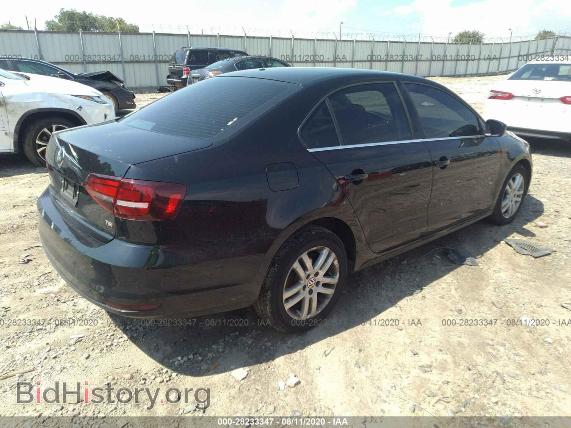 2017 VOLKSWAGEN JETTA - VIN: 3VW2B7AJ0HM341018 - Фото 4