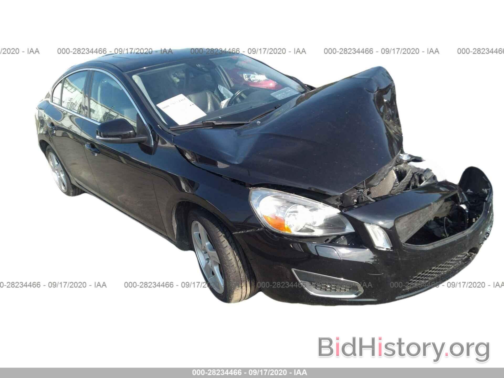 Photo YV1612FS5D1228016 - VOLVO S60 2013