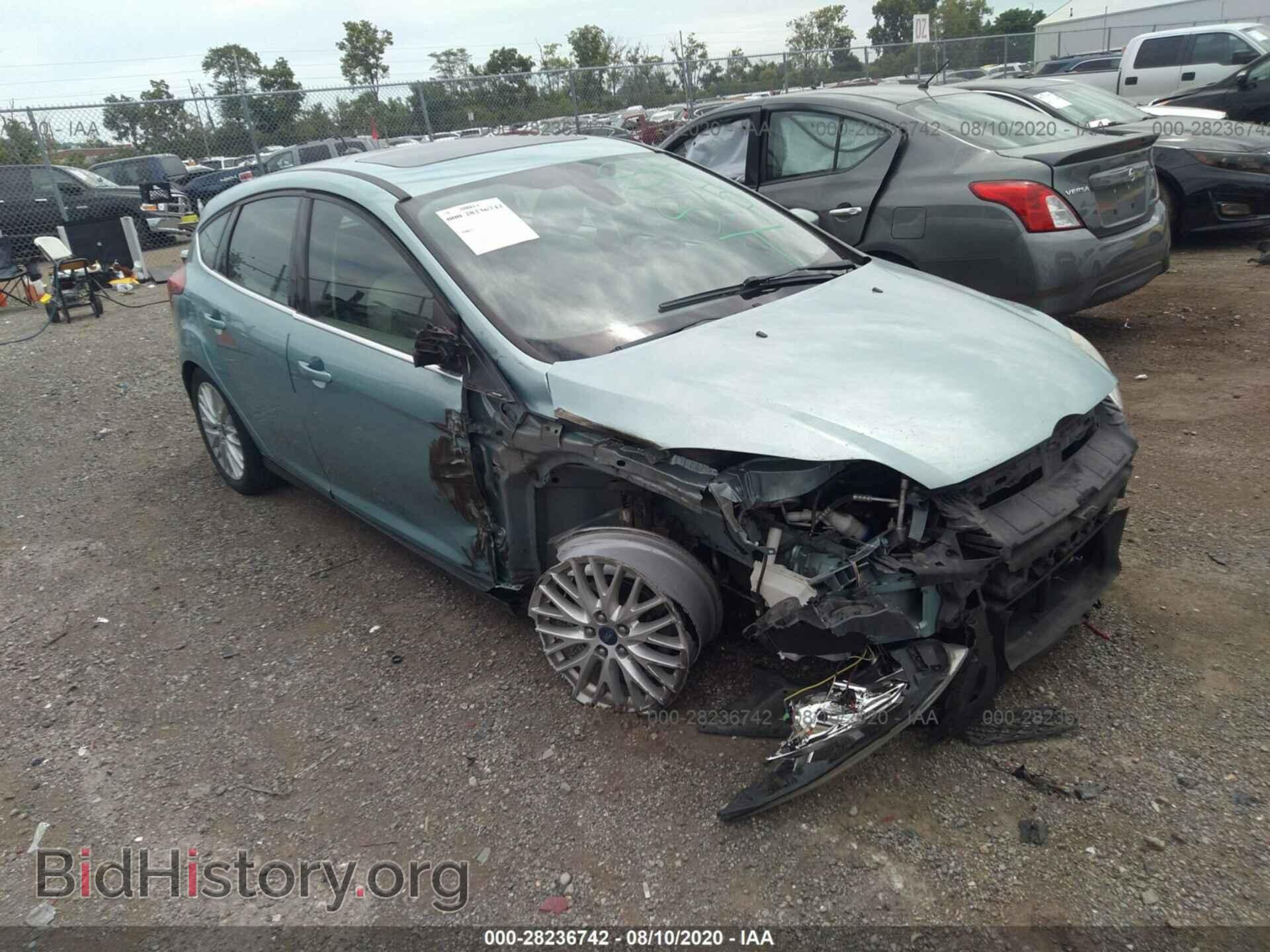 Photo 1FAHP3M28CL357849 - FORD FOCUS 2012