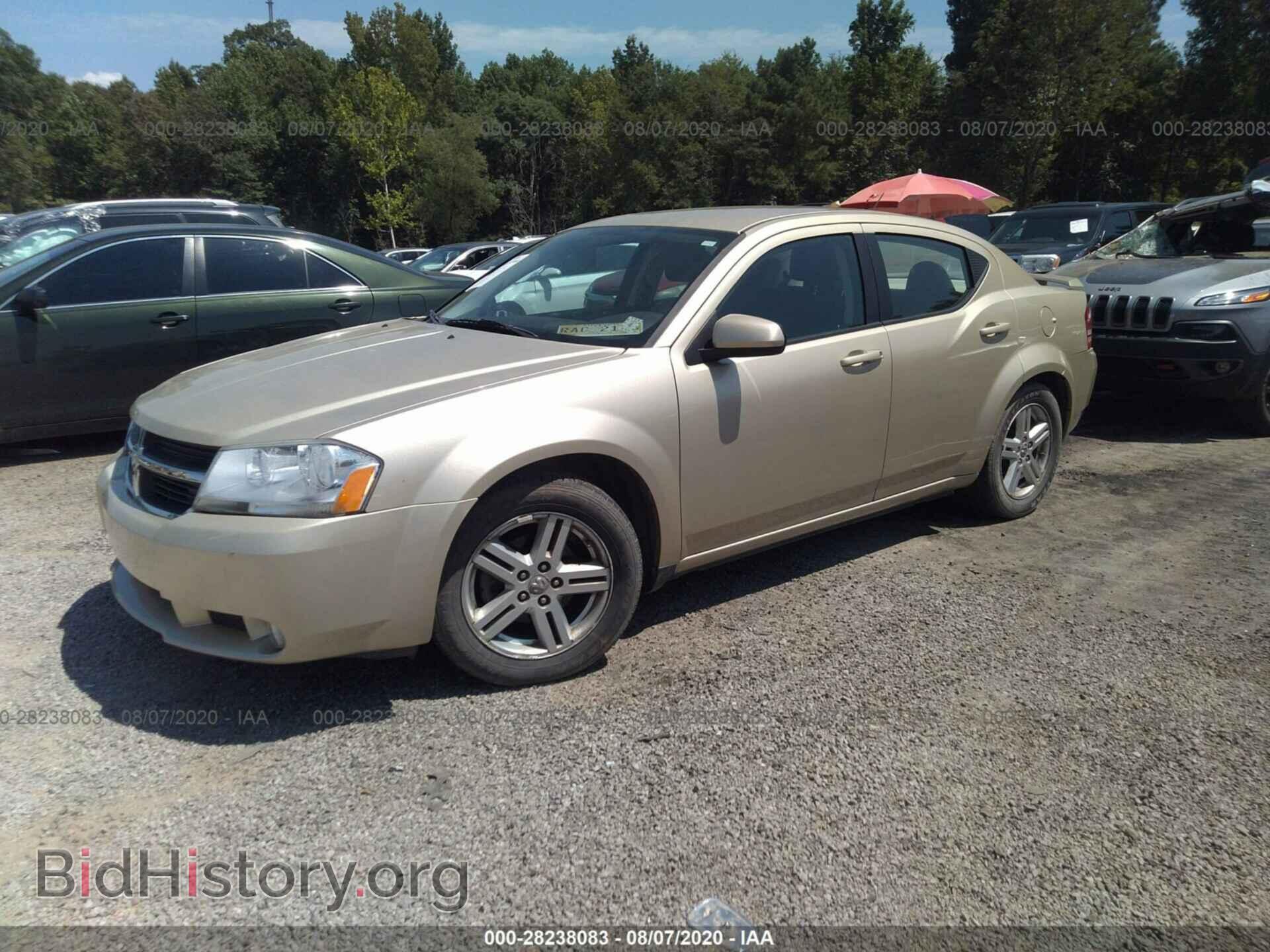 2010 DODGE AVENGER - VIN: 1B3CC5FB6AN215205 - Photo 2