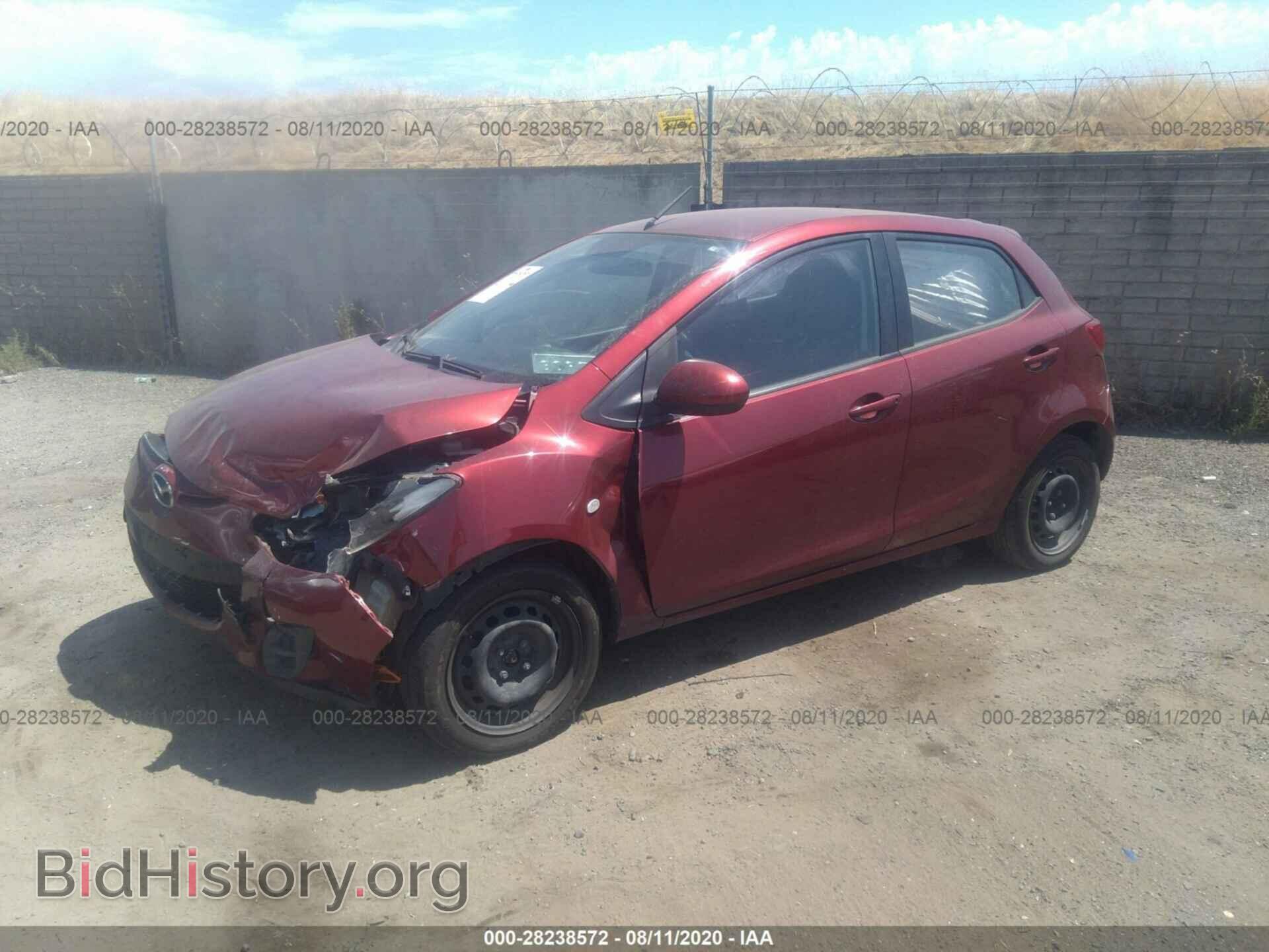 2014 MAZDA MAZDA2 - VIN: JM1DE1KYXE0181482 - Фото 2