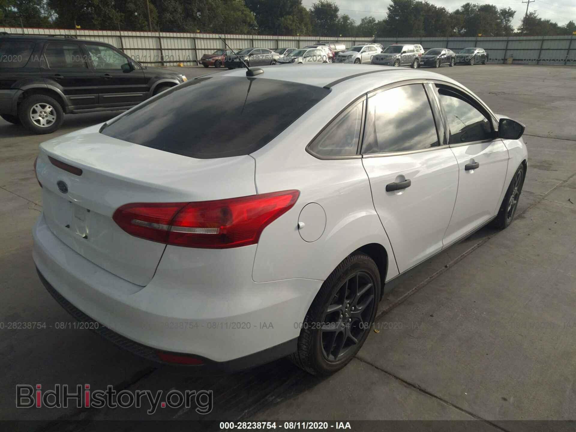 2017 FORD FOCUS - VIN: 1FADP3E27HL332798 - Фото 4