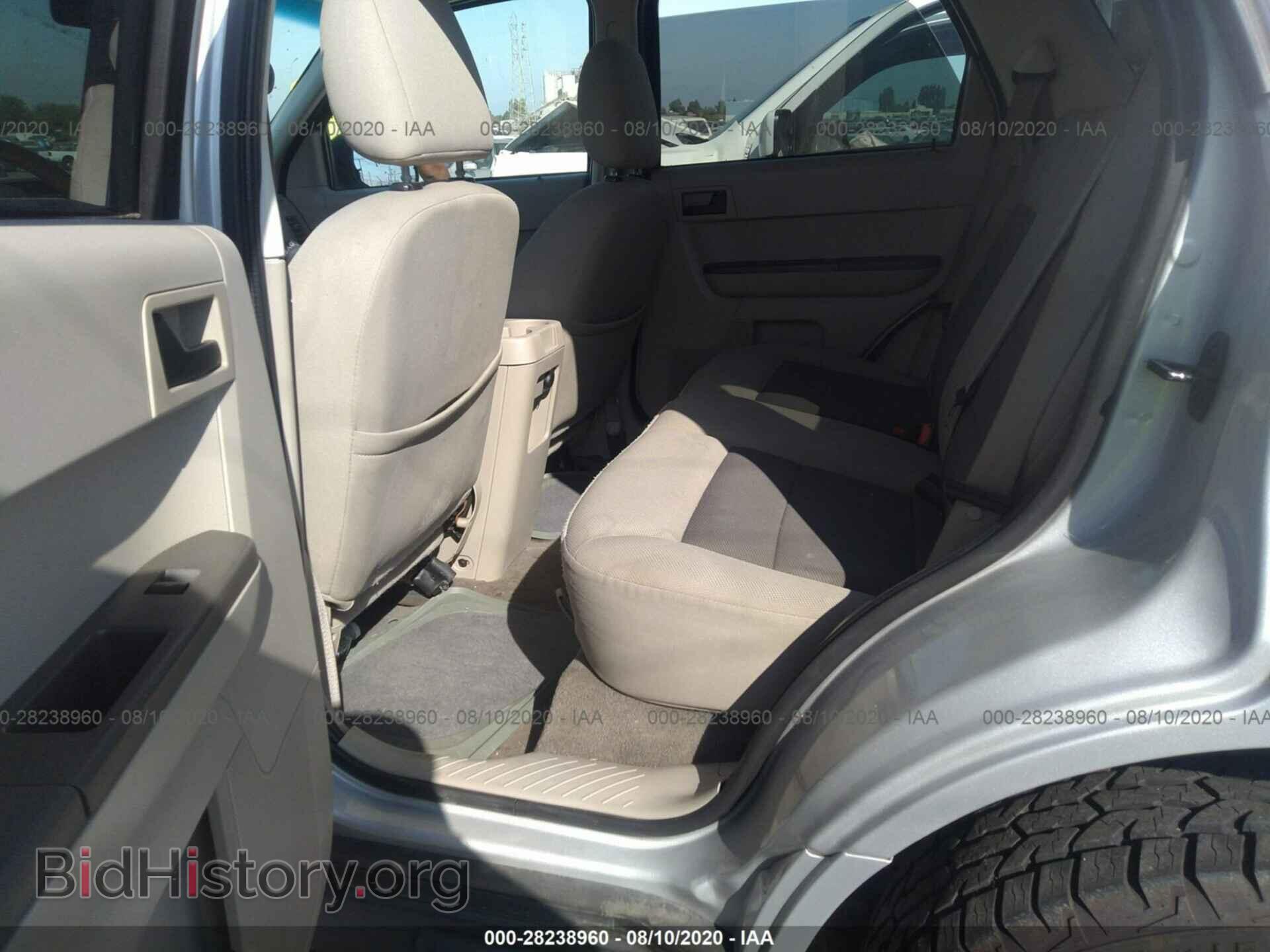2008 FORD ESCAPE - VIN: 1FMCU03138KA26948 - Фото 8
