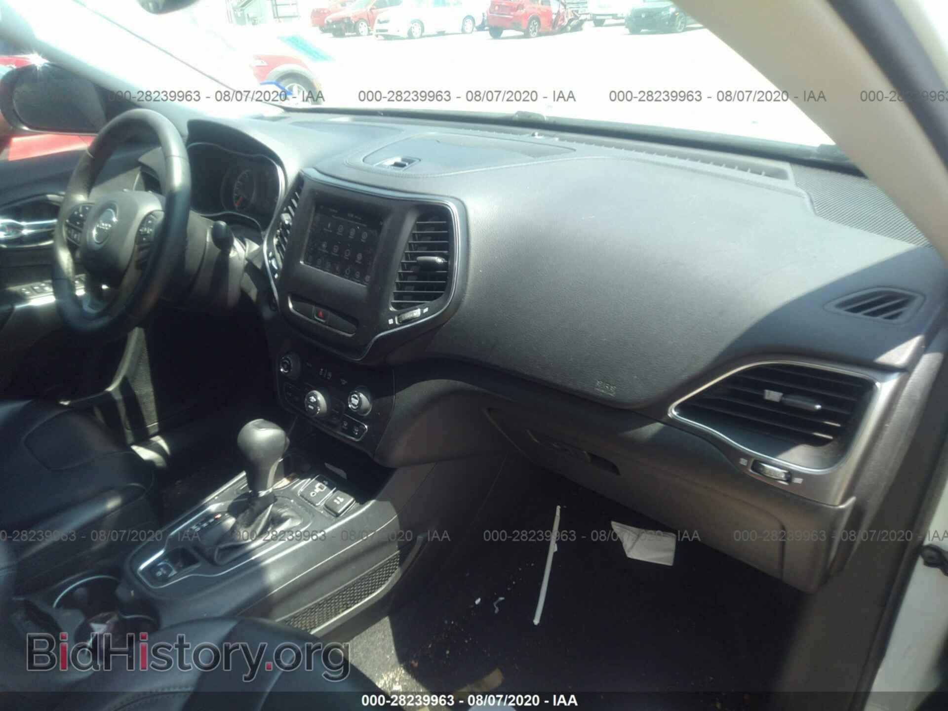 2019 JEEP CHEROKEE - VIN: 1C4PJLLB3KD205933 - Photo 5