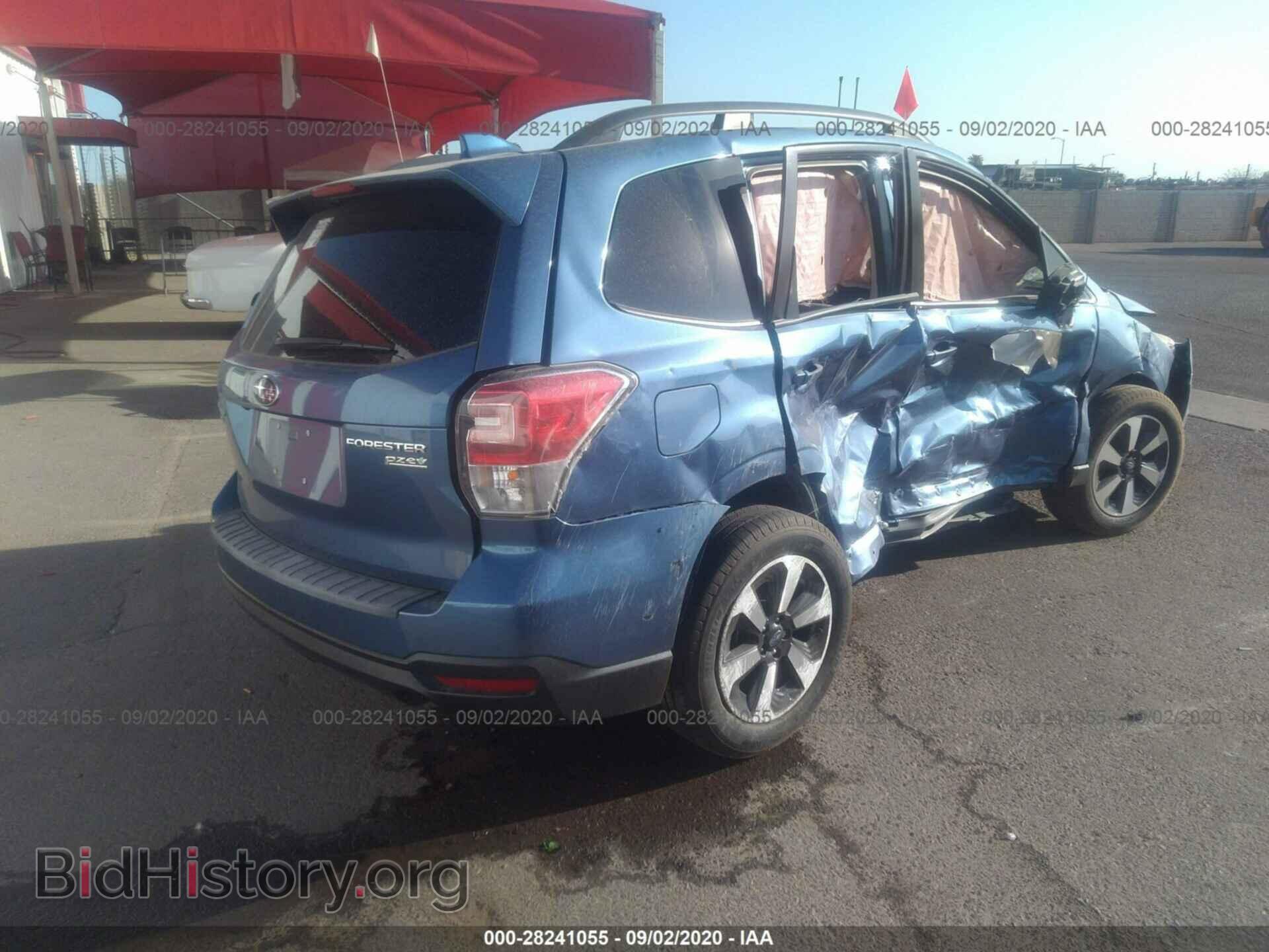 2017 SUBARU FORESTER - VIN: JF2SJAEC0HH559044 - Фото 4