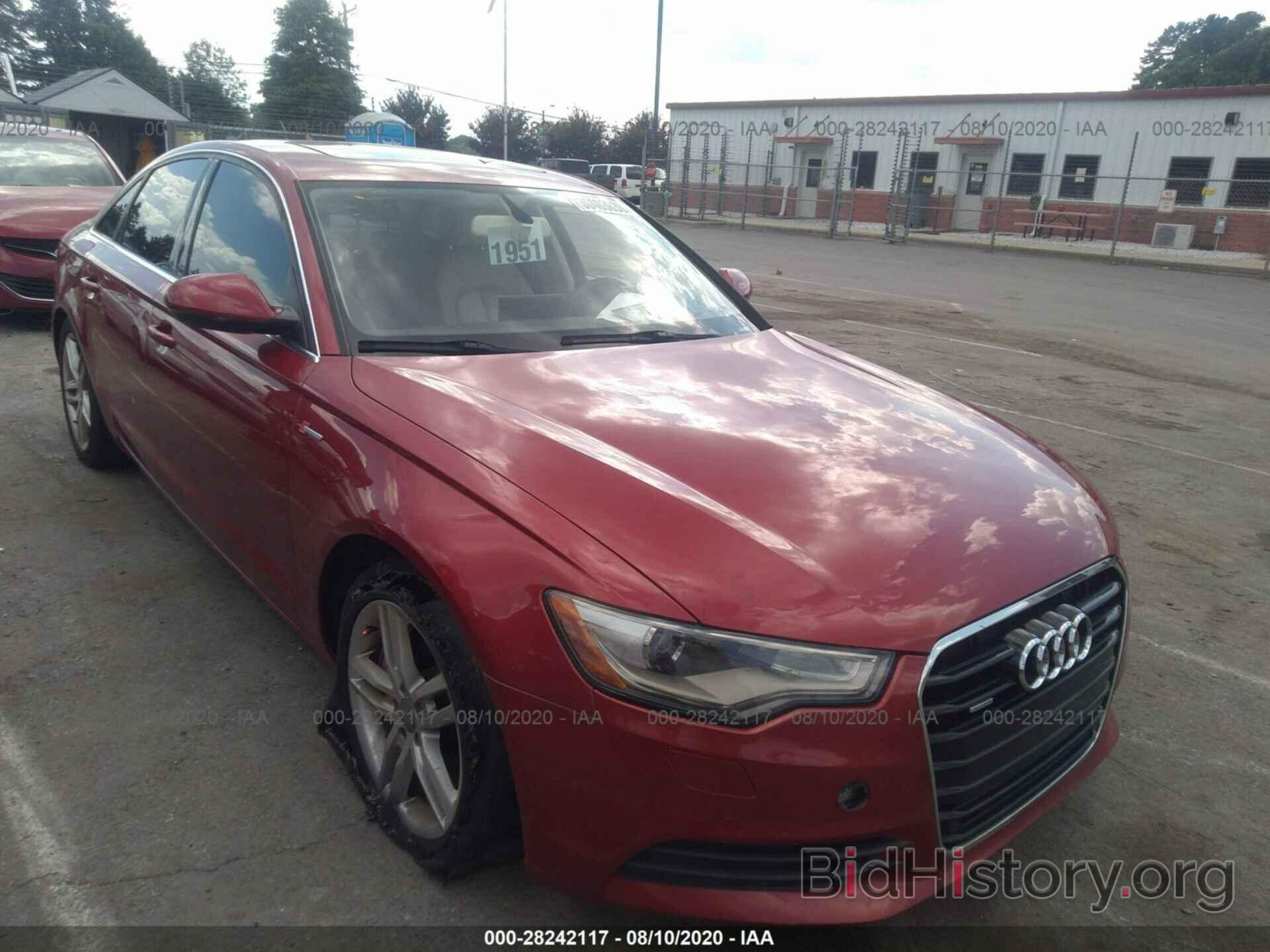 Photo WAUGGAFCXCN119731 - AUDI A6 2012