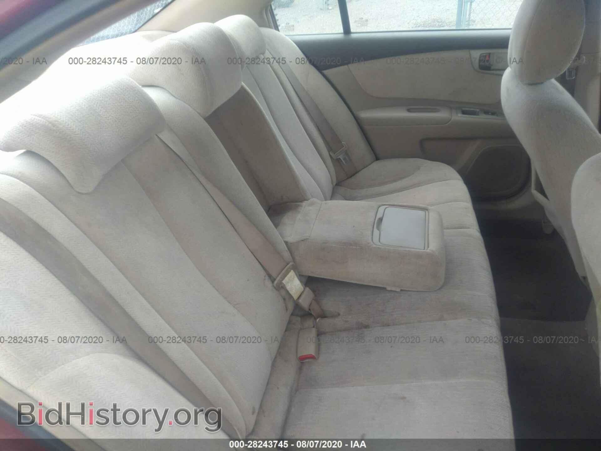 2008 KIA OPTIMA - VIN: KNAGE123185205433 - Фото 8