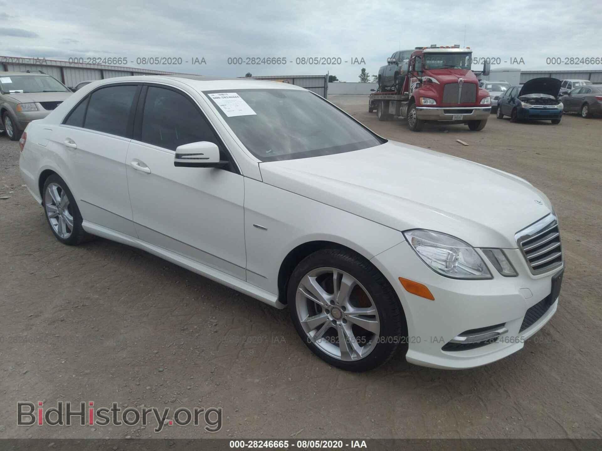 Photo WDDHF8JB0CA620576 - MERCEDES-BENZ E-CLASS 2012