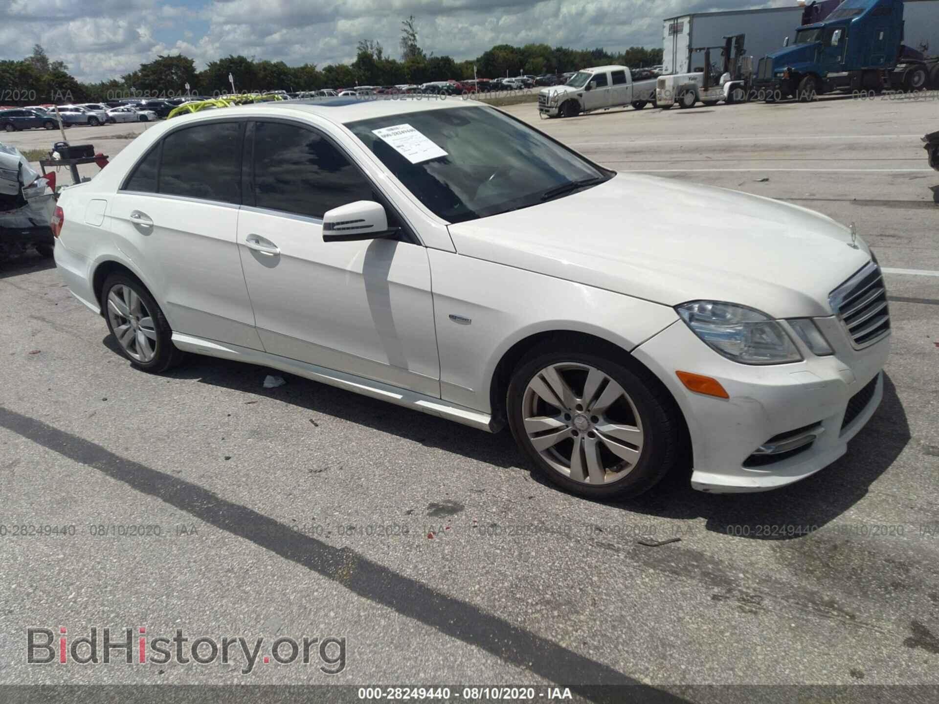Photo WDDHF2EB5CA658182 - MERCEDES-BENZ E-CLASS 2012