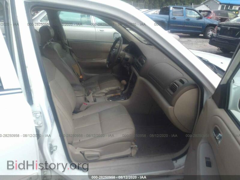 2001 Mazda 626 (VIN 1YVGF22D215214821) — фото 5 из 11
