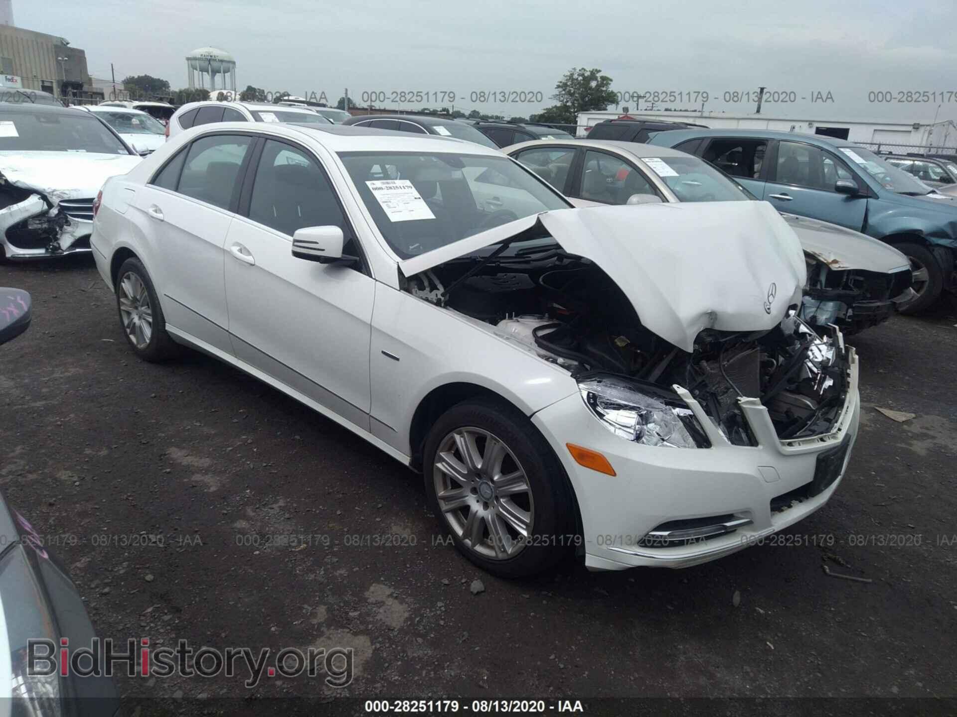 Photo WDDHF8JB5CA638572 - MERCEDES-BENZ E-CLASS 2012